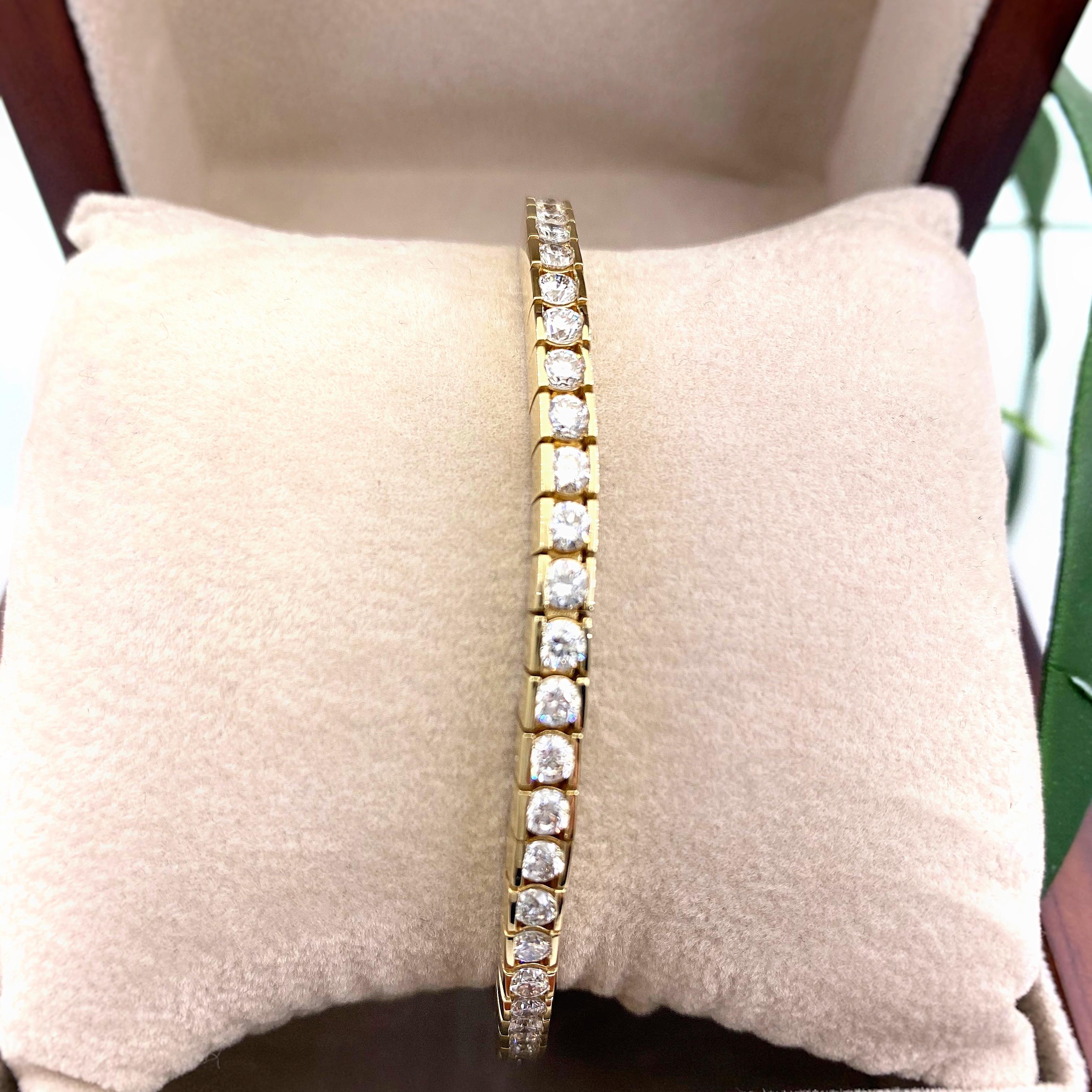 6,00 Karat rundes Diamant-Tennisarmband aus 14 Karat Gelbgold mit Kanalfassung im Zustand „Hervorragend“ in San Diego, CA