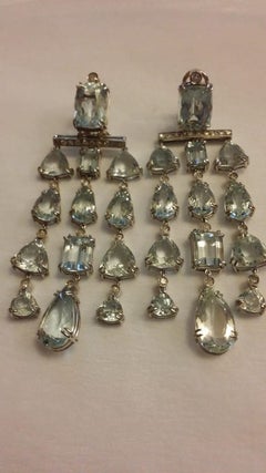 60.00 Carat Aquamarine 0.60 Carat Diamond 18 Karat White Gold Dangle Earrings