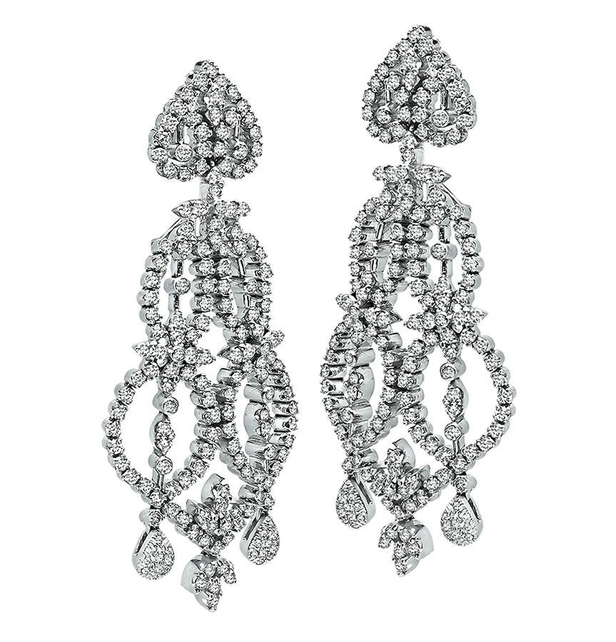 Taglio rotondo Orecchini Chandelier in oro con diamanti 6.00ct in vendita