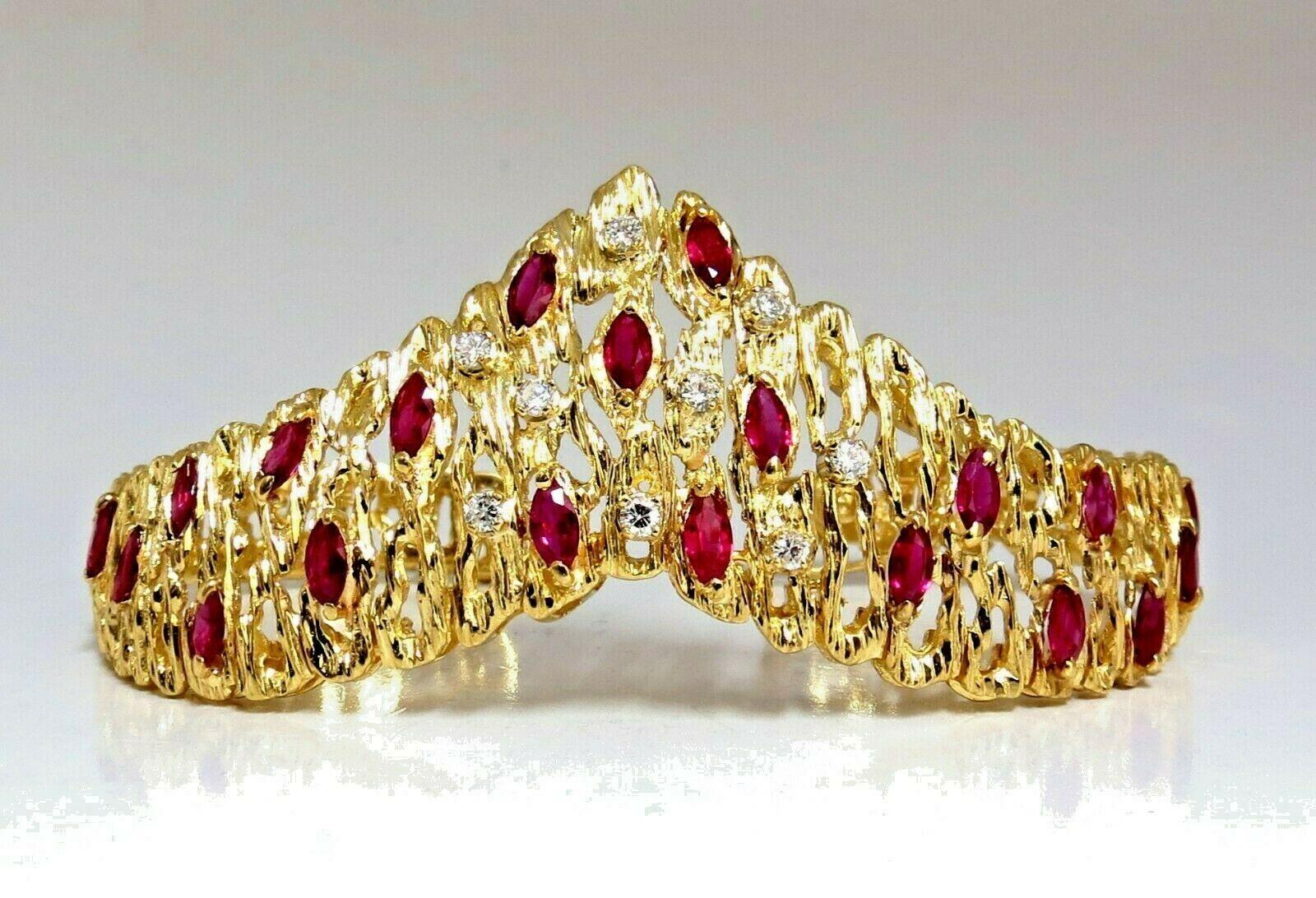 Women's or Men's 6.00 Carat Natural Ruby Diamond Coral Patina Chevron Cuff Bracelet 18 Karat For Sale