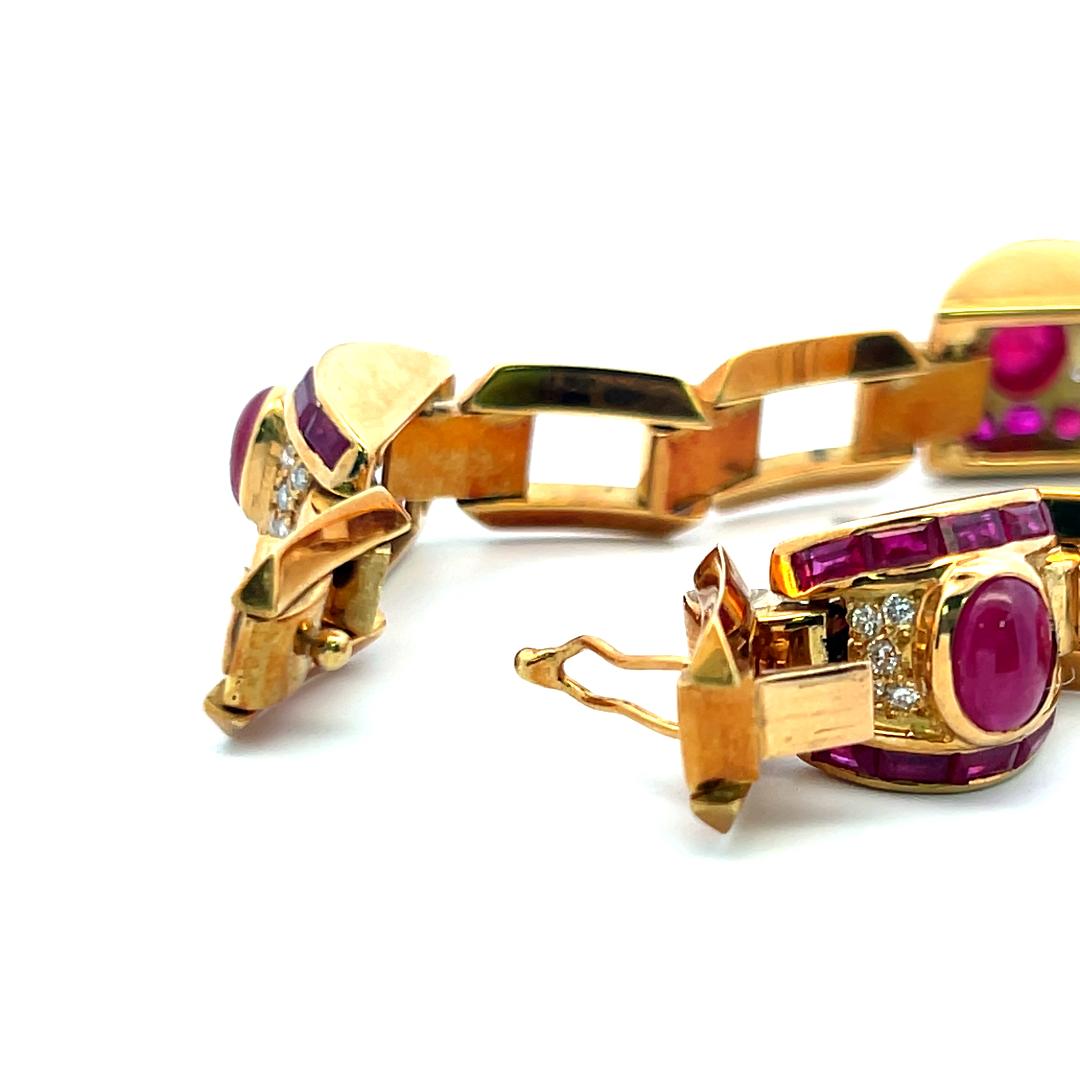 6.00ct Ruby & 0.40ct Diamond Link Bracelet in 18K Yellow Gold (G VS) For Sale 5