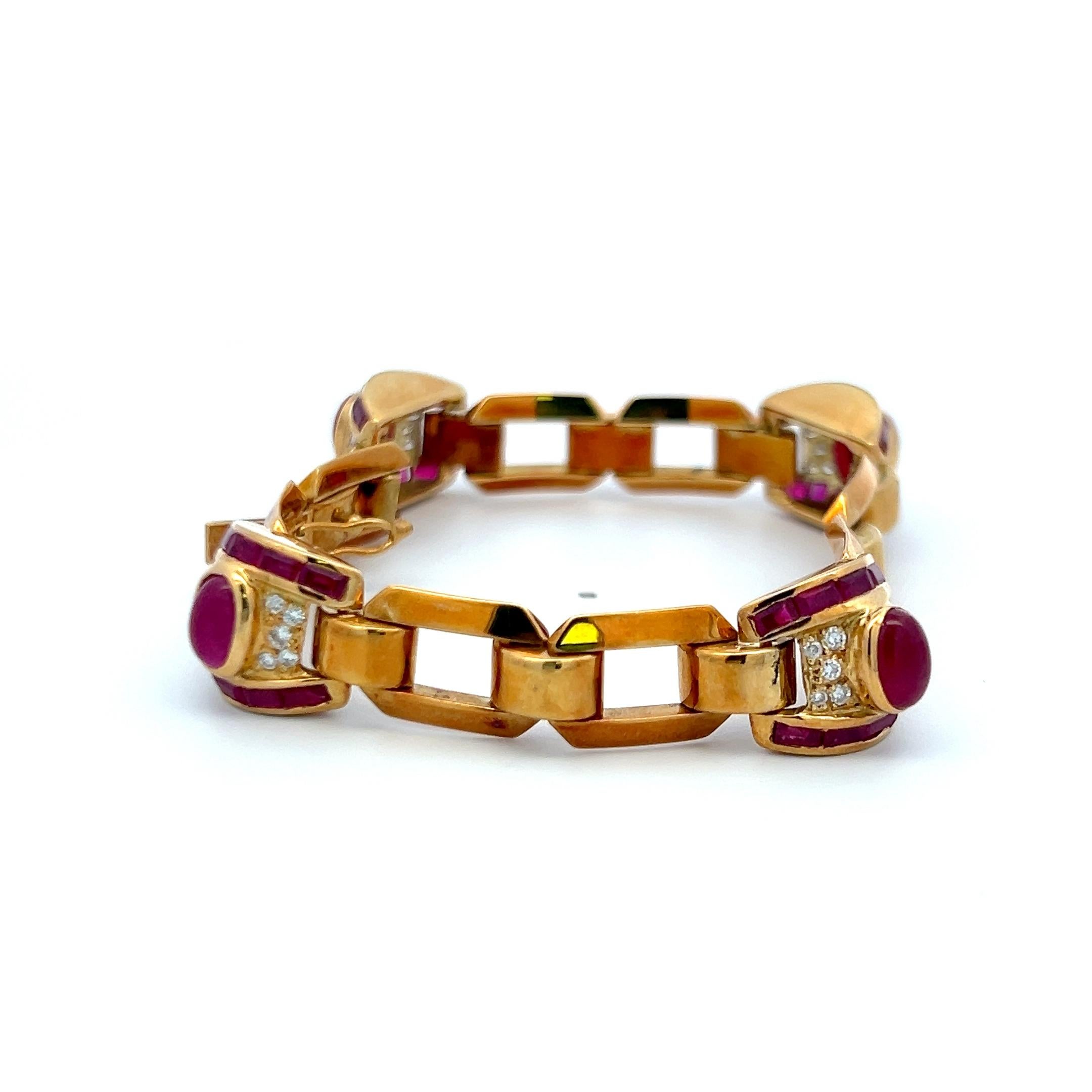Title:
6.00 Carat and Baguette Shape Ruby 0.40 Carat Round Brilliant G VS Diamond 18 Karat Yellow Gold Link Bracelet
Style:
Link
Metal:
18 Karat Yellow Gold
Gemstone 1:
0.4 Carat Diamond
Number of Stones:
40
Color:
G
Clarity:
VS
Shape:
Round