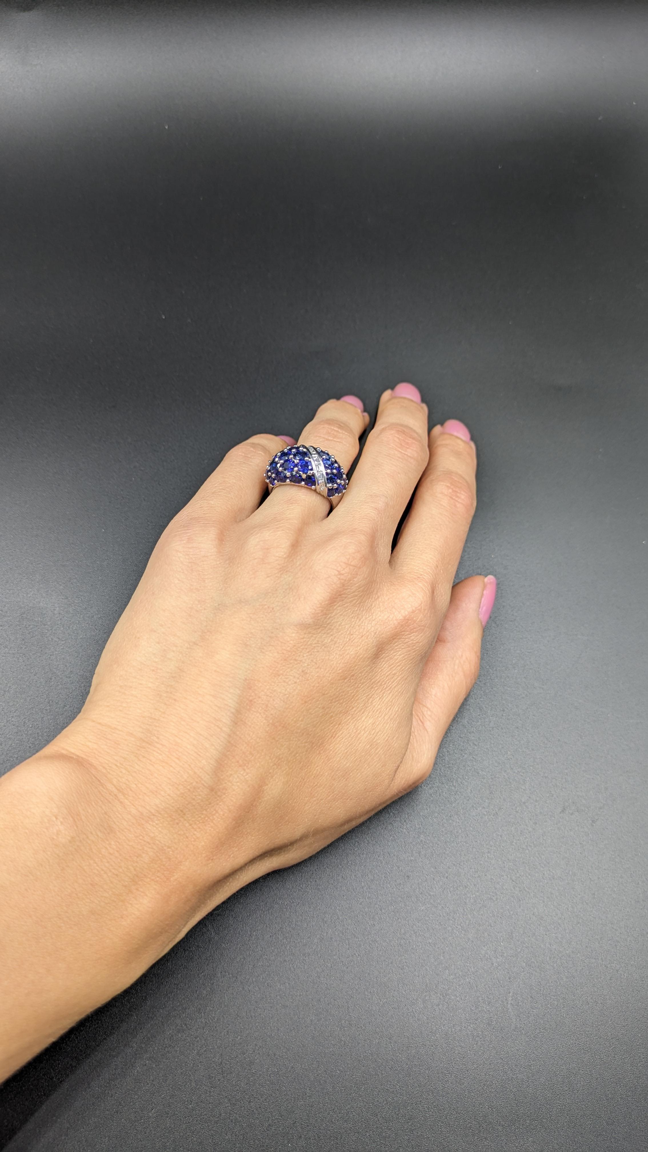 Women's 6.01 Carat Natural Blue Sapphire and Diamond Cluster Platinum Ring For Sale