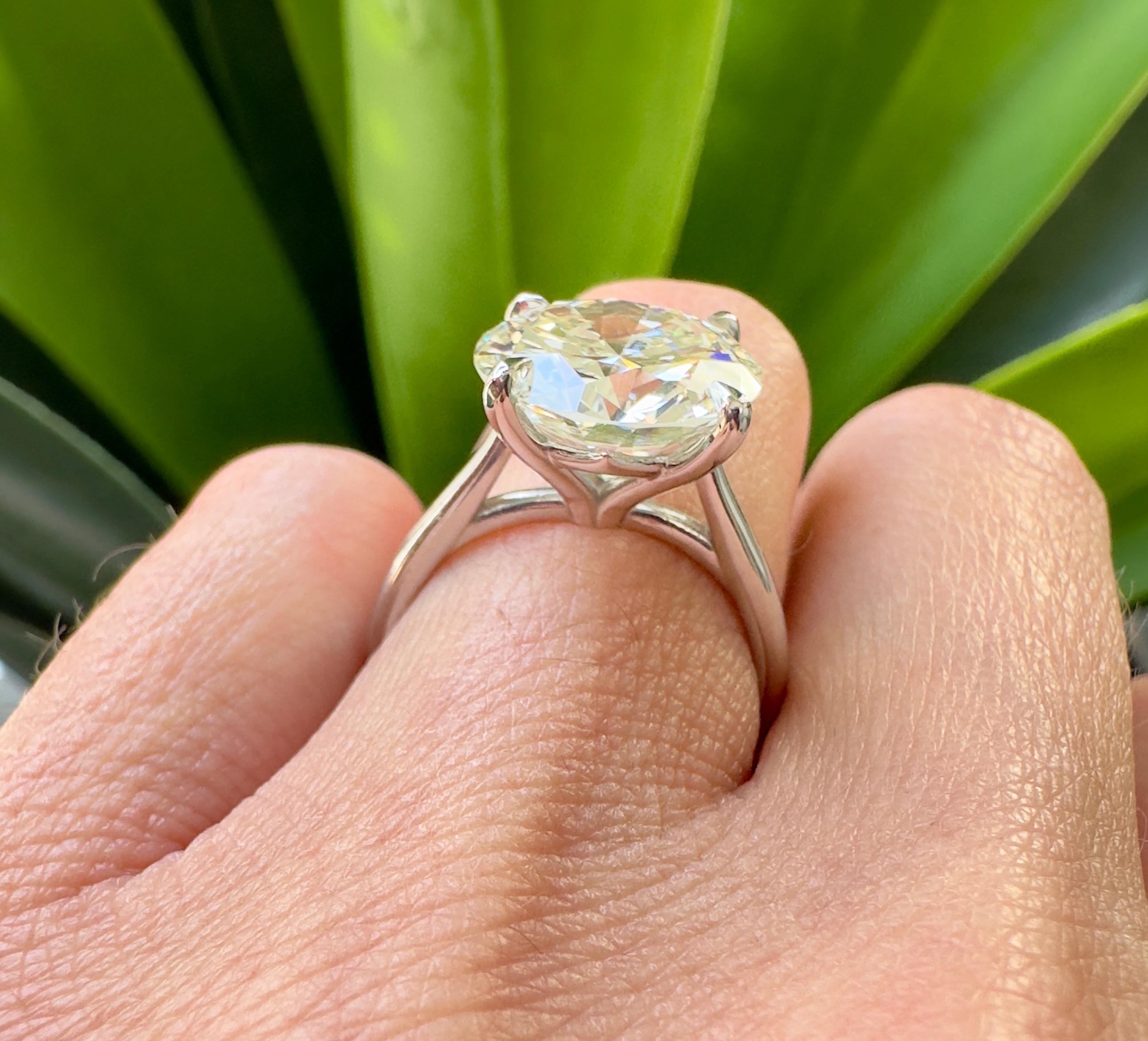 6.01 Carat Round Brilliant Diamond Ring GIA Certified in 14k White Gold Ring For Sale 1