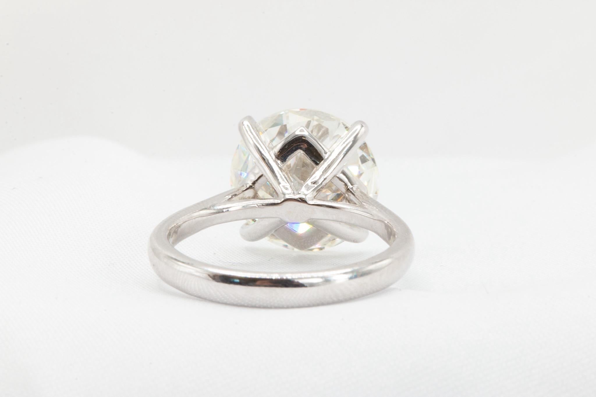 6.01 Carat Round Brilliant Diamond Ring GIA Certified in 14k White Gold Ring In New Condition For Sale In Houston, TX