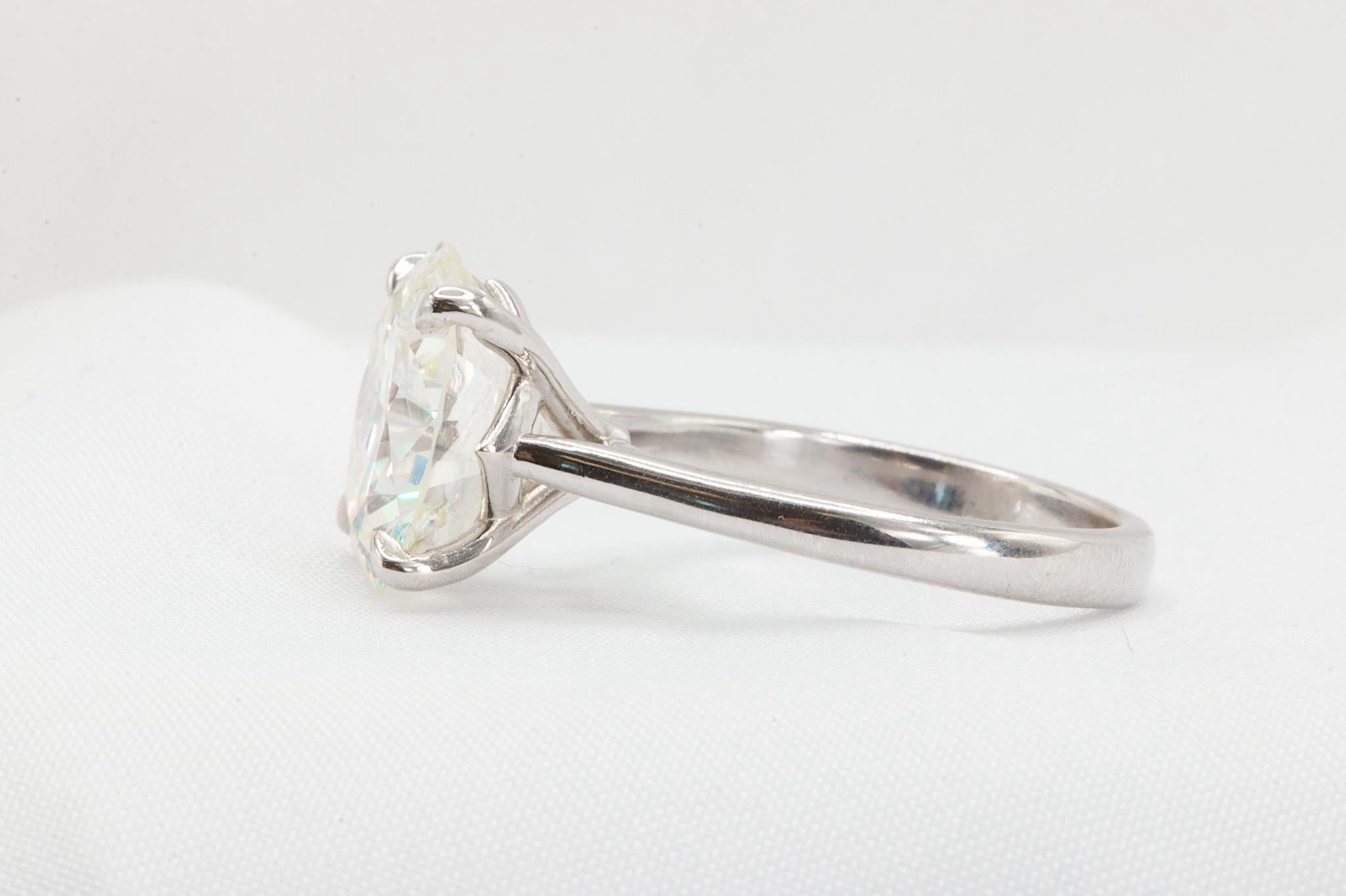 Brilliant Cut 6.01 Carat Round Brilliant Diamond Ring GIA Certified in 14k White Gold Ring For Sale