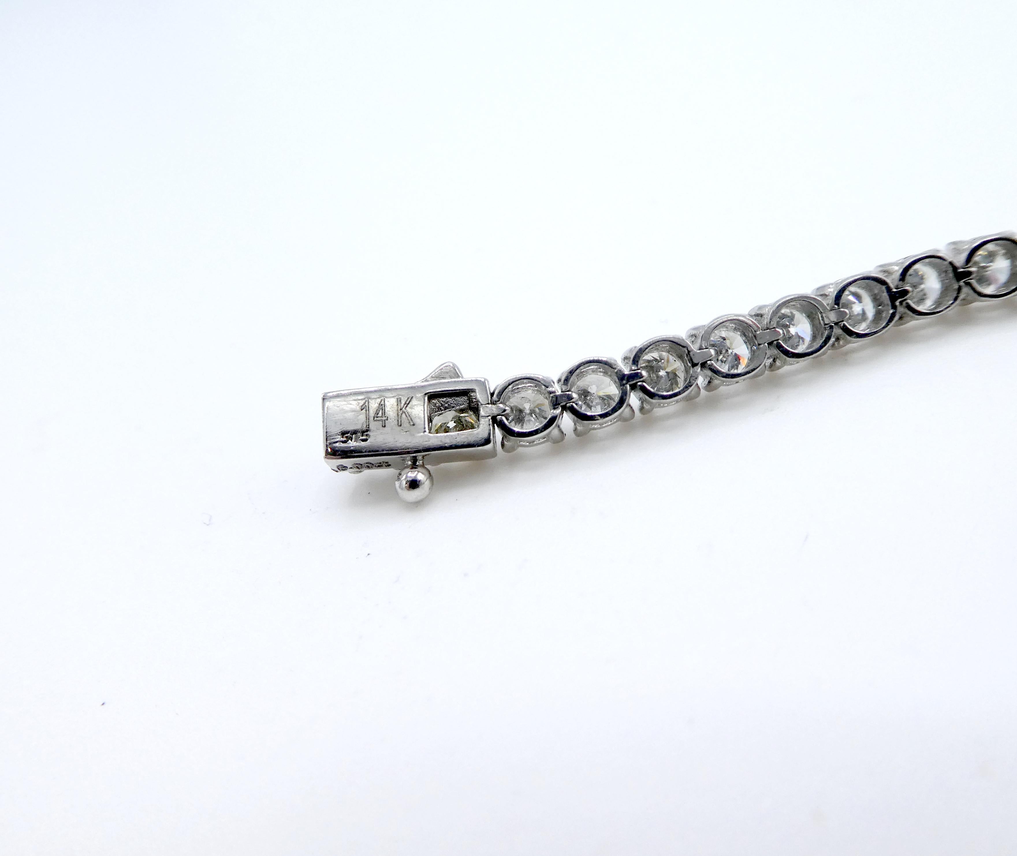 6.01 Carat Round Natural Diamond 14 Karat White Gold Tennis Bracelet In New Condition For Sale In  Baltimore, MD