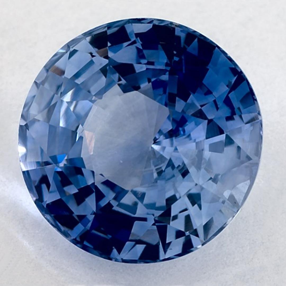 Una piedra de nacimiento de septiembre muy preciosa con un encantador color azul. Se cree que traen buena suerte y fortuna a la vida.

Explora la vibrante colección de esmeraldas, rubíes y zafiros de nuestra tienda, disponibles como gemas sueltas y