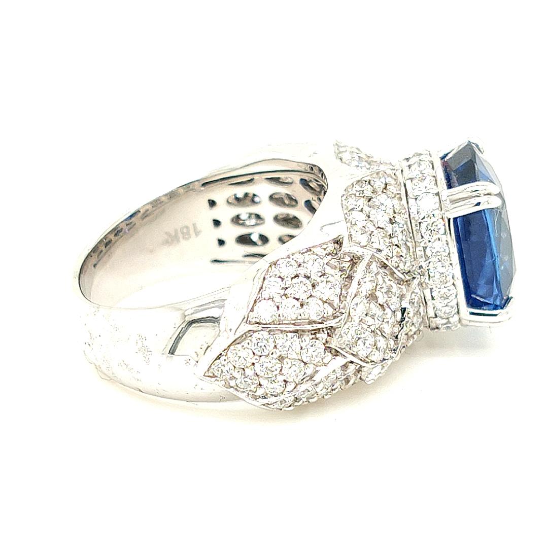 Cushion Cut LOTUS Certified 6.02 Carat Ceylon Blue Sapphire Art Deco Style Ring (18K Gold)