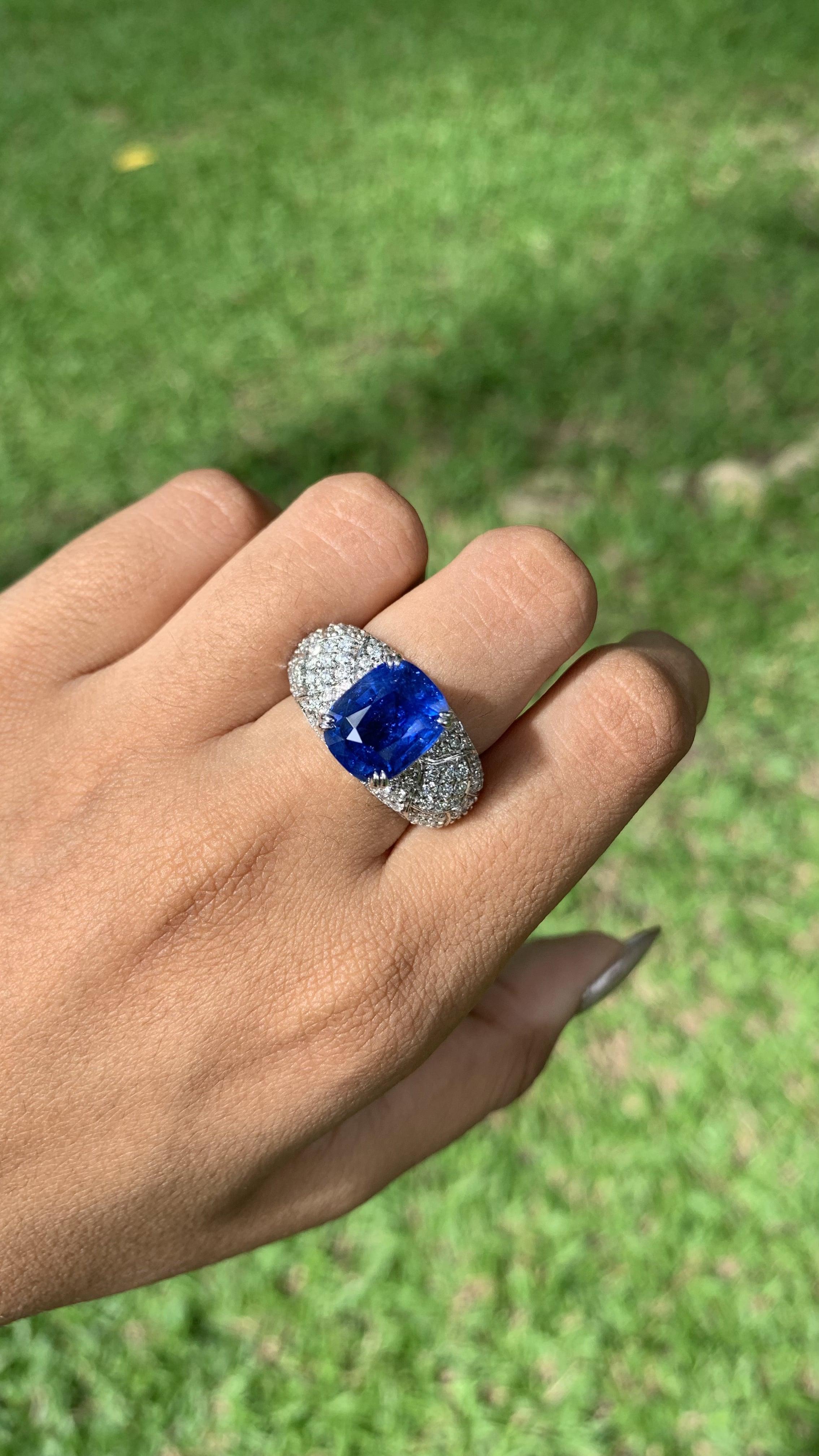 LOTUS Certified 6.02 Carat Ceylon Blue Sapphire Art Deco Style Ring (18K Gold) 2