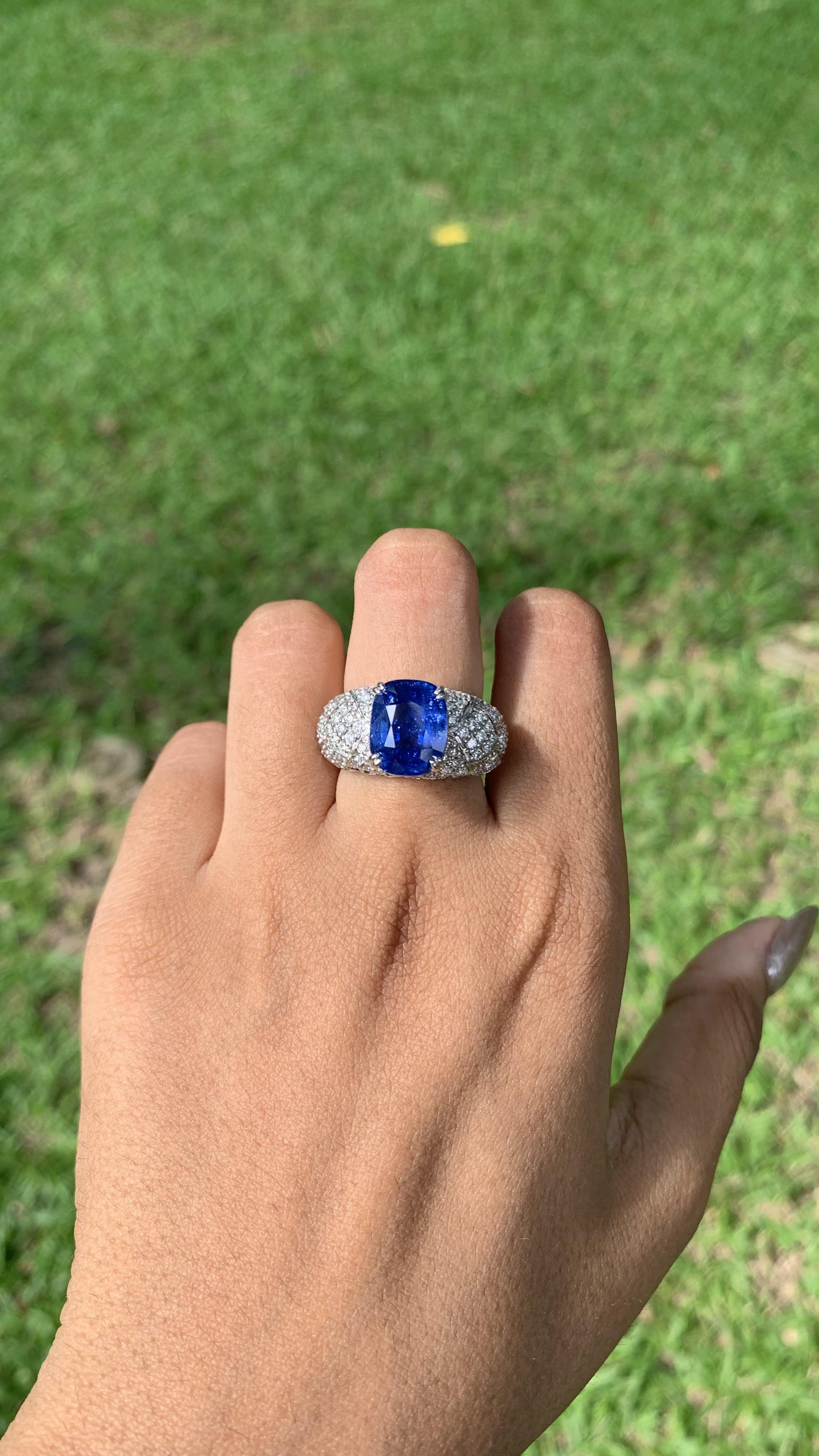 LOTUS Certified 6.02 Carat Ceylon Blue Sapphire Art Deco Style Ring (18K Gold) 1