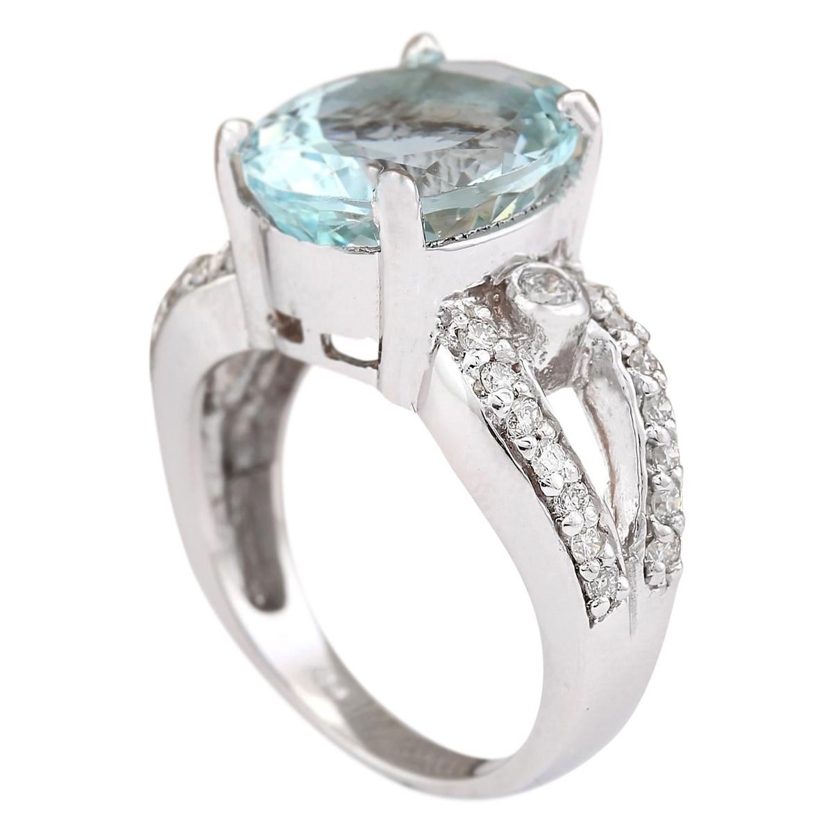 Oval Cut Natural Aquamarine 14 Karat White Gold Diamond Ring For Sale