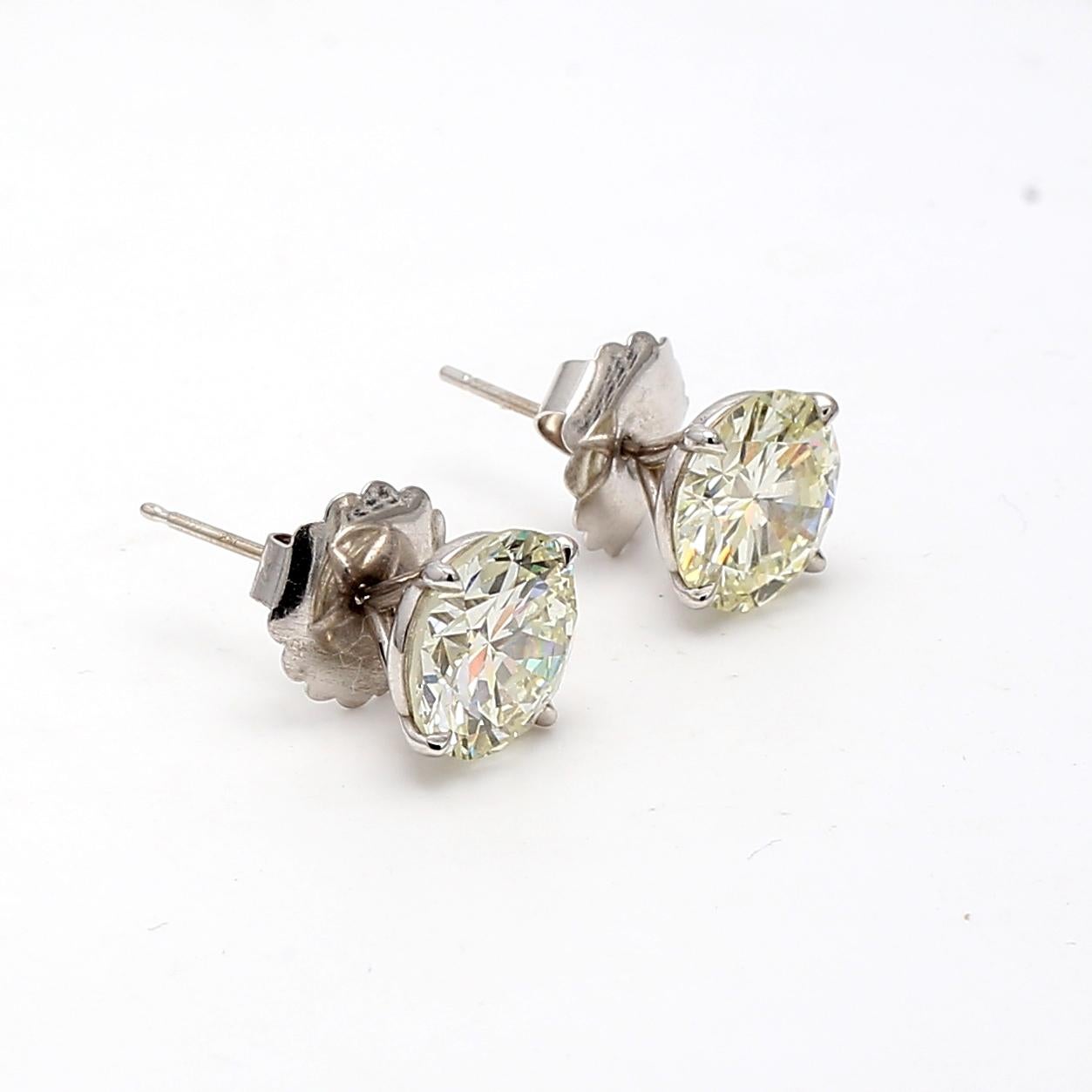 6.02 Carat Old European Cut VS2-SI1 Diamond 14K White Gold Stud Earrings In Good Condition In New York, NY