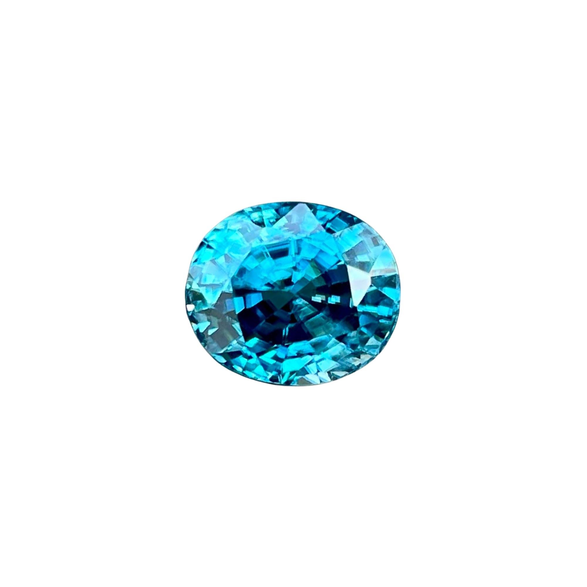 6,02 carati di zircone blu Tiffany Pietra cambogiana dal taglio ovale in vendita 3