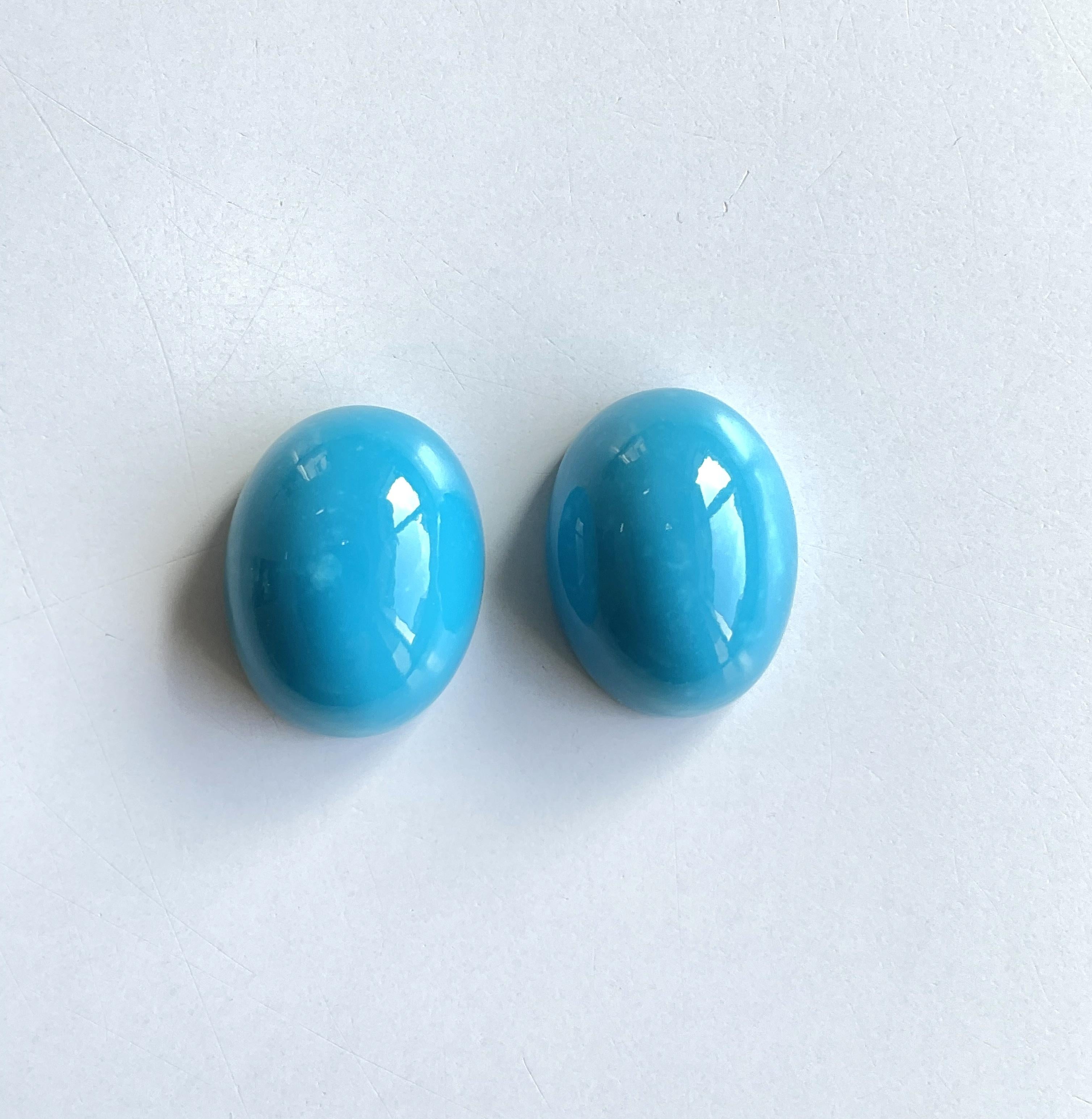 60,24 Karat Türkis Arizona Cabochons 2 Pieces Paar für Schmuck natürlichen Edelstein im Zustand „Neu“ im Angebot in Jaipur, RJ