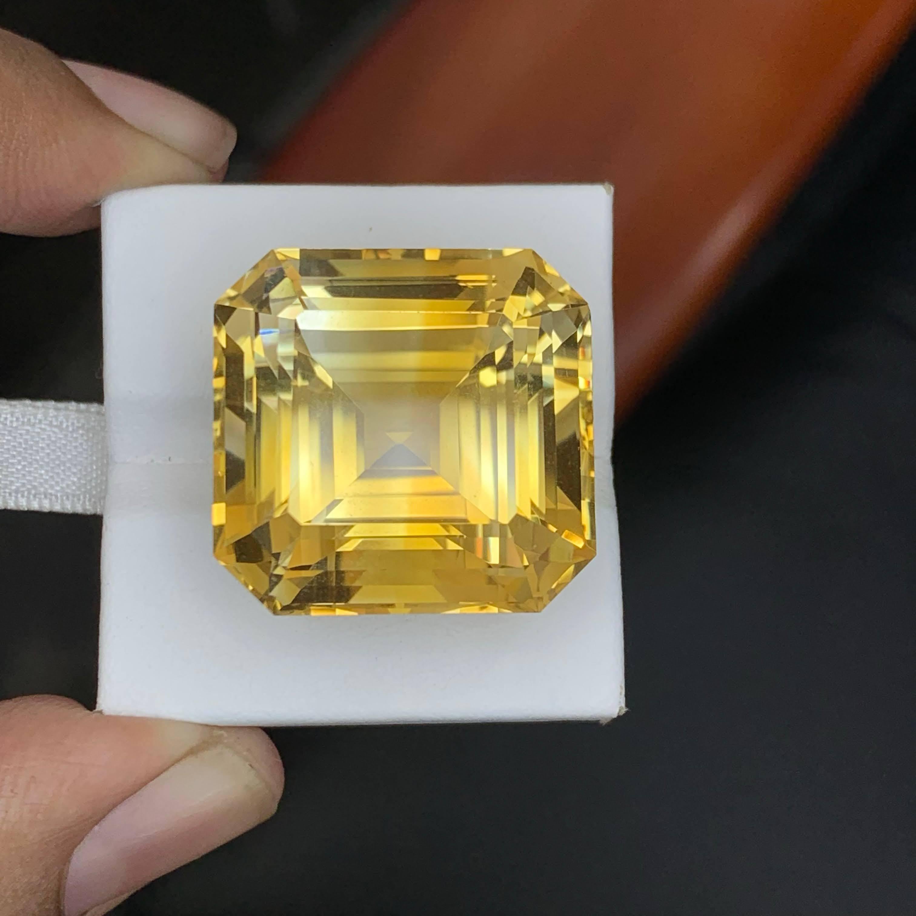 Gema brasileña suelta de citrino amarillo dorado de 60,25 quilates, talla Asscher en venta 3