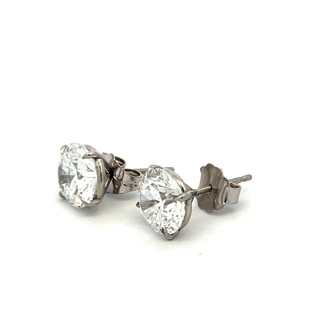 Orecchini con diamante brillante rotondo 6,02ct D SI1 in oro bianco 18 carati (GIA) in vendita 5