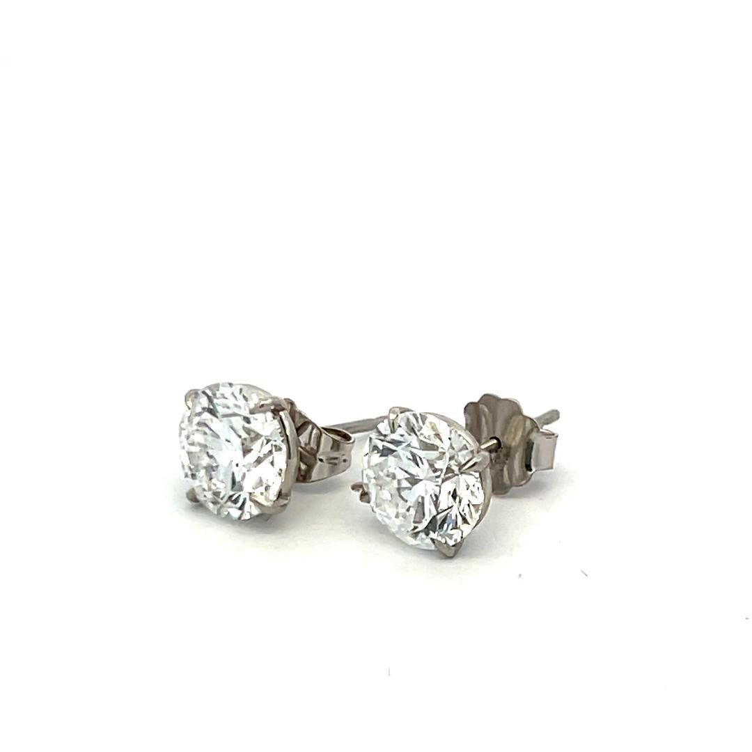 Orecchini con diamante brillante rotondo 6,02ct D SI1 in oro bianco 18 carati (GIA) in vendita 3