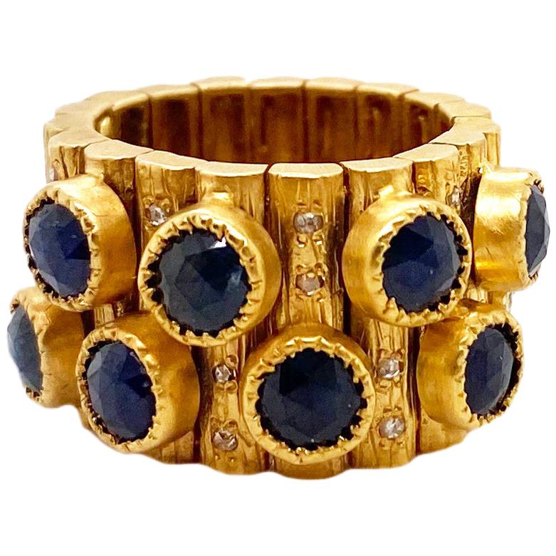 6.03 Carat Blue Sapphire Flexible Band Art Deco Style Ring 20 Karat Yellow Gold