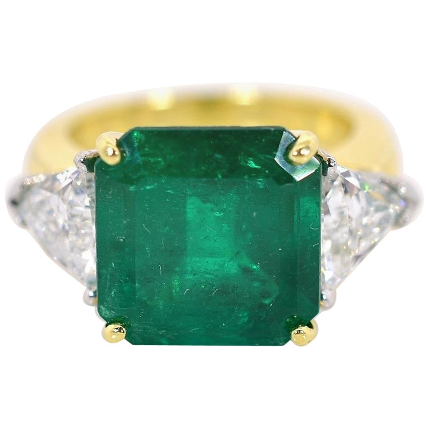 6.03 Carat Colombian Emerald Diamond Gold Ring For Sale