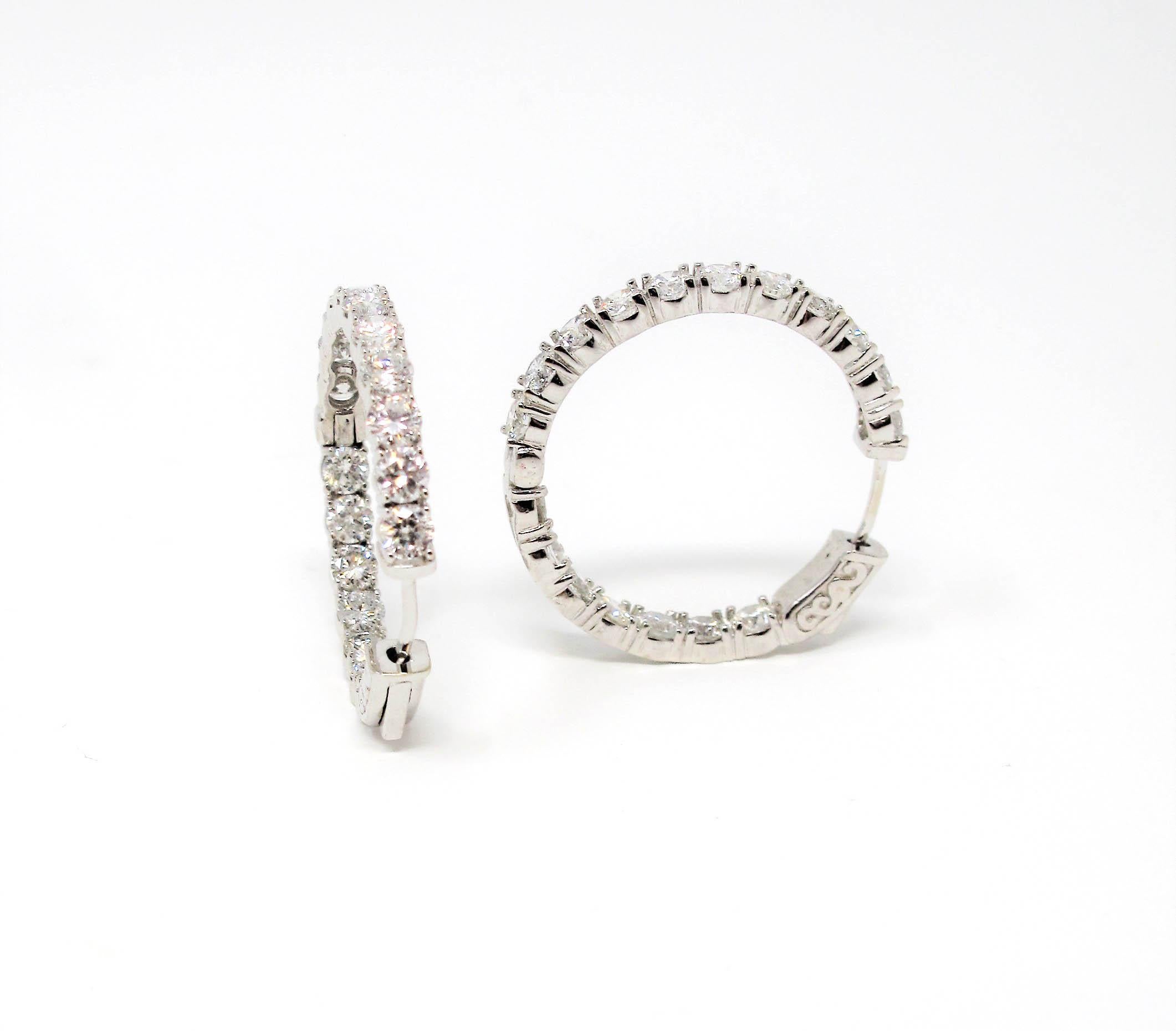 6.03 Carat Round Brilliant Diamond Hinged Hoop Earrings 14 Karat White Gold In Good Condition For Sale In Scottsdale, AZ