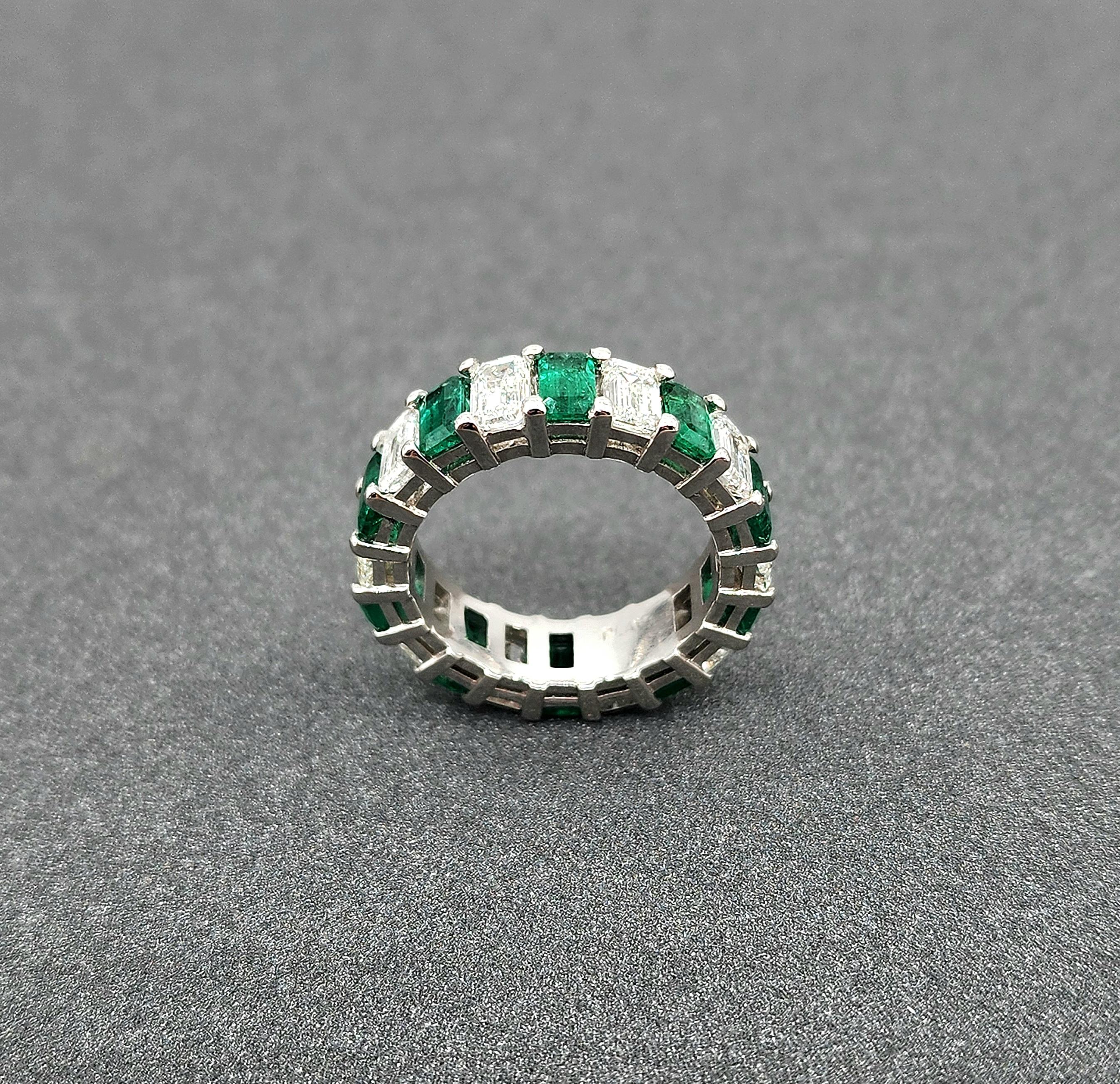 Emerald Cut Exquisite 6.03 Carat Colombian Emerald & Diamond Eternity Band For Sale