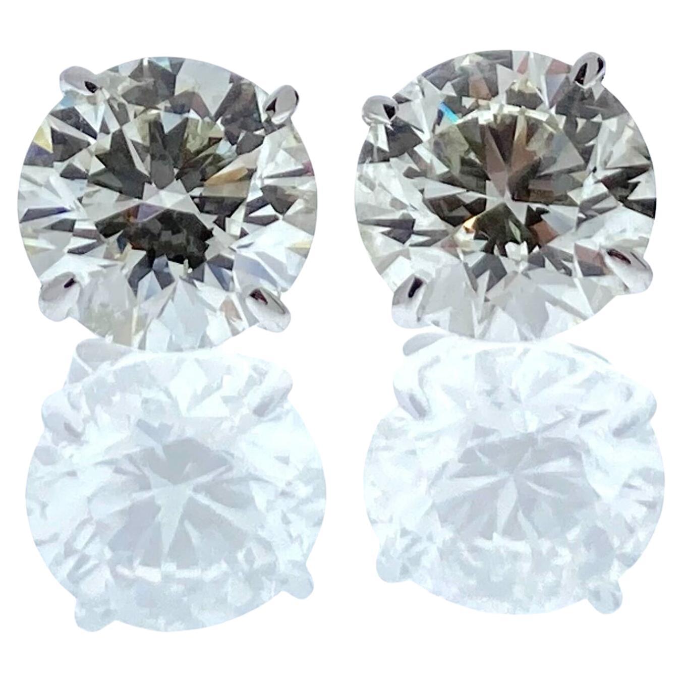 Clous d'oreilles en or blanc 14 carats avec diamants ronds certifiés EGL d'un poids total de 6,03 carats