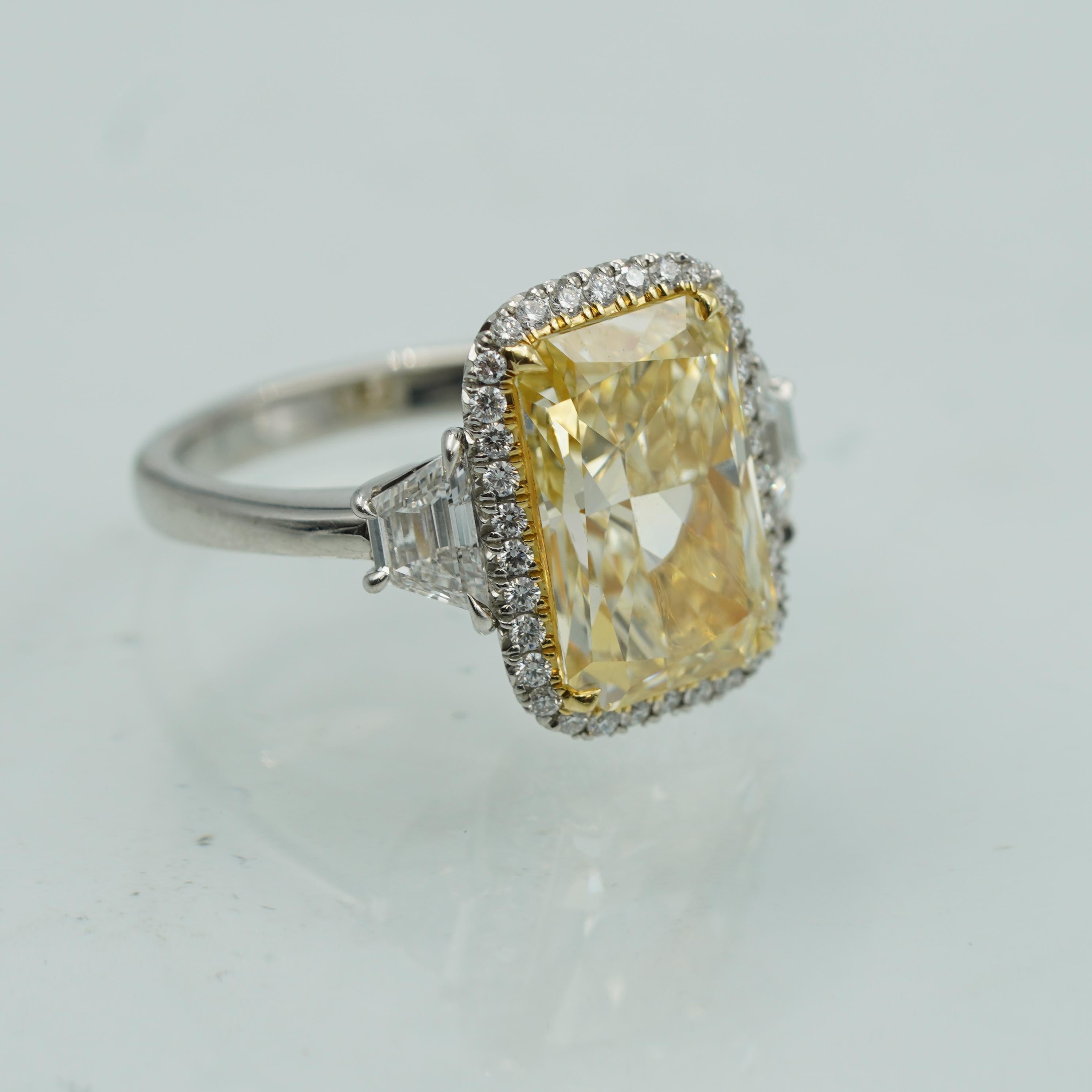 6.03ct Fancy Yellow Radiant Cut Diamond Rahaminov 18K & Platinum Ring  For Sale 2