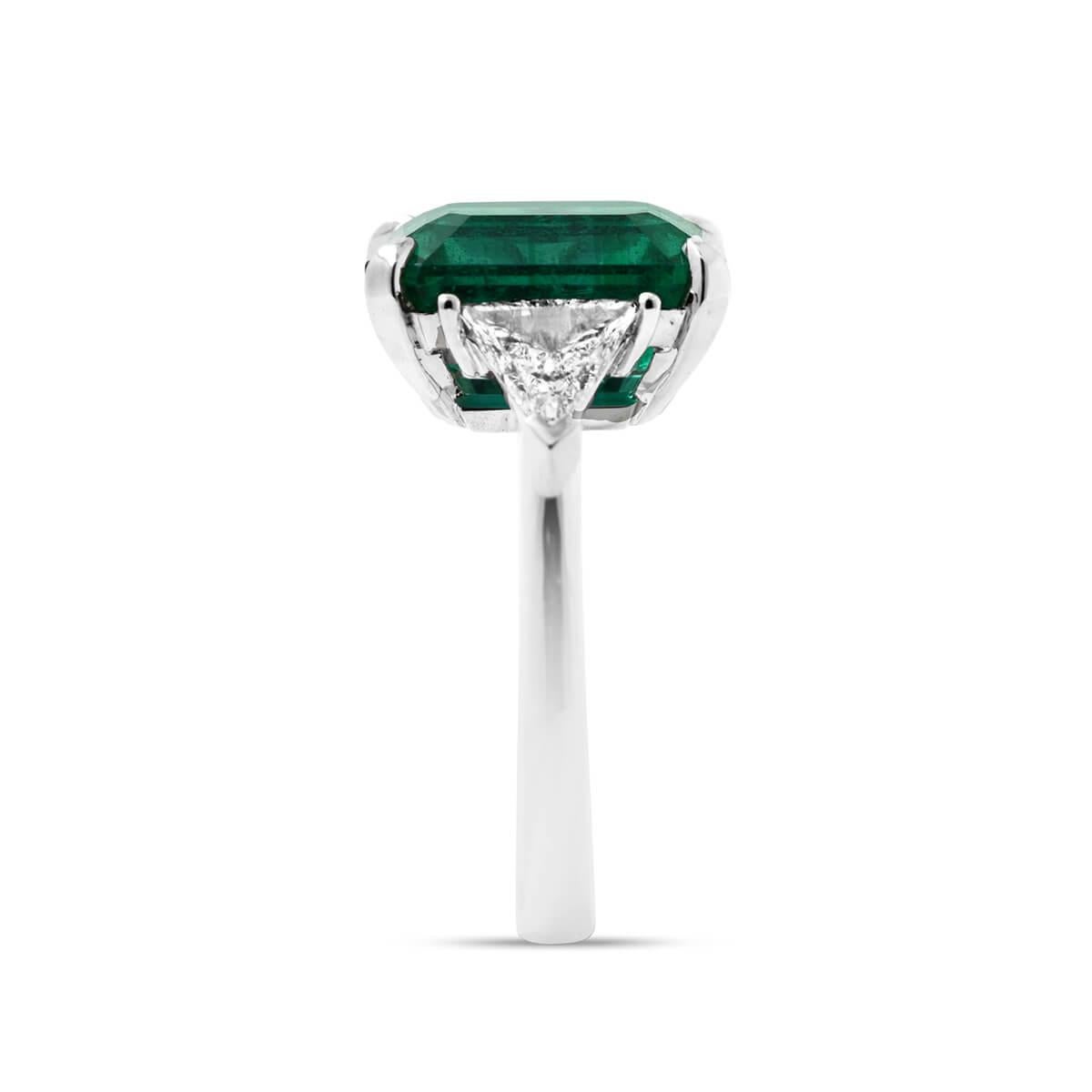 6.04 Carat Natural Unheated Green Emerald Diamond 18 Karat White Gold Ring For Sale 1