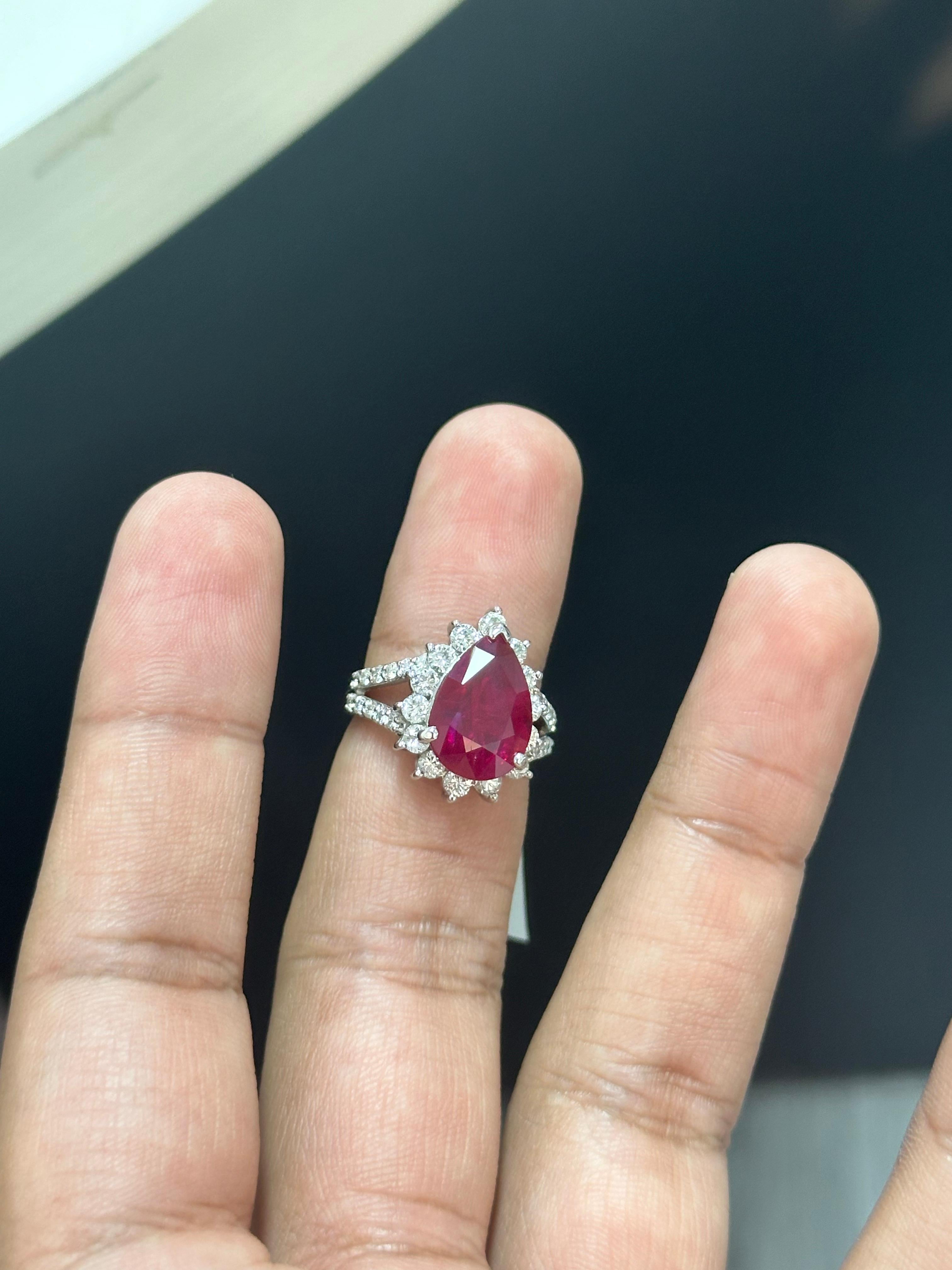 6.04 Carat Pear Ruby & Diamond Ring in Platinum 900 3