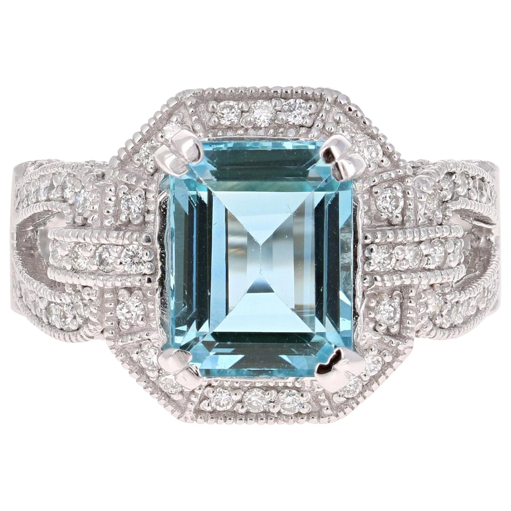 Anello cocktail in oro bianco con diamante e acquamarina da 6.05 carati