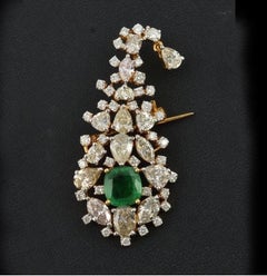 6.05 Carat Diamond Emerald 14 Karat Yellow Gold Maharaja Brooch
