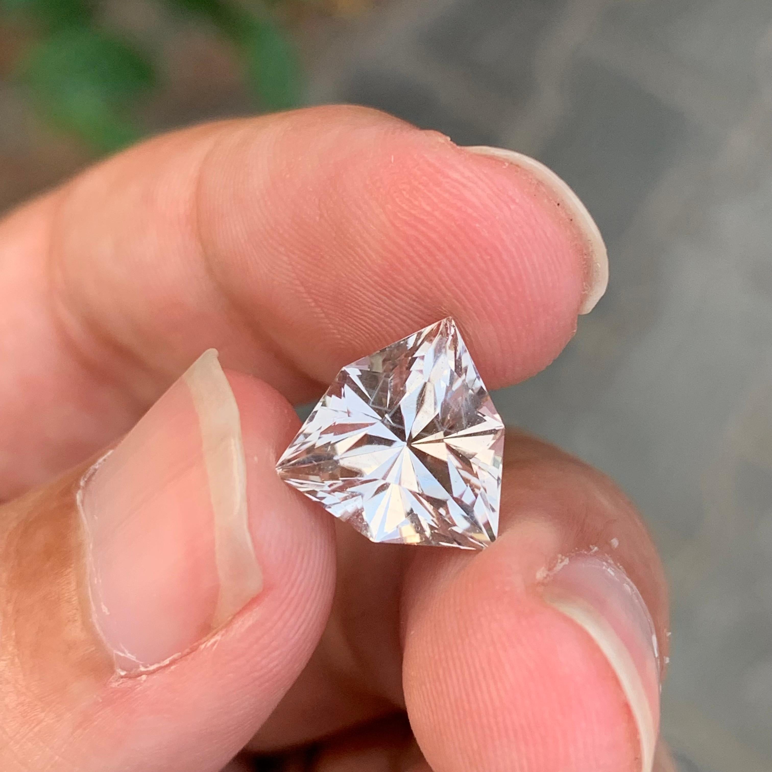 6.05 Carat Natural Loose Golden Topaz Shield Cut Gemstone For Sale 3