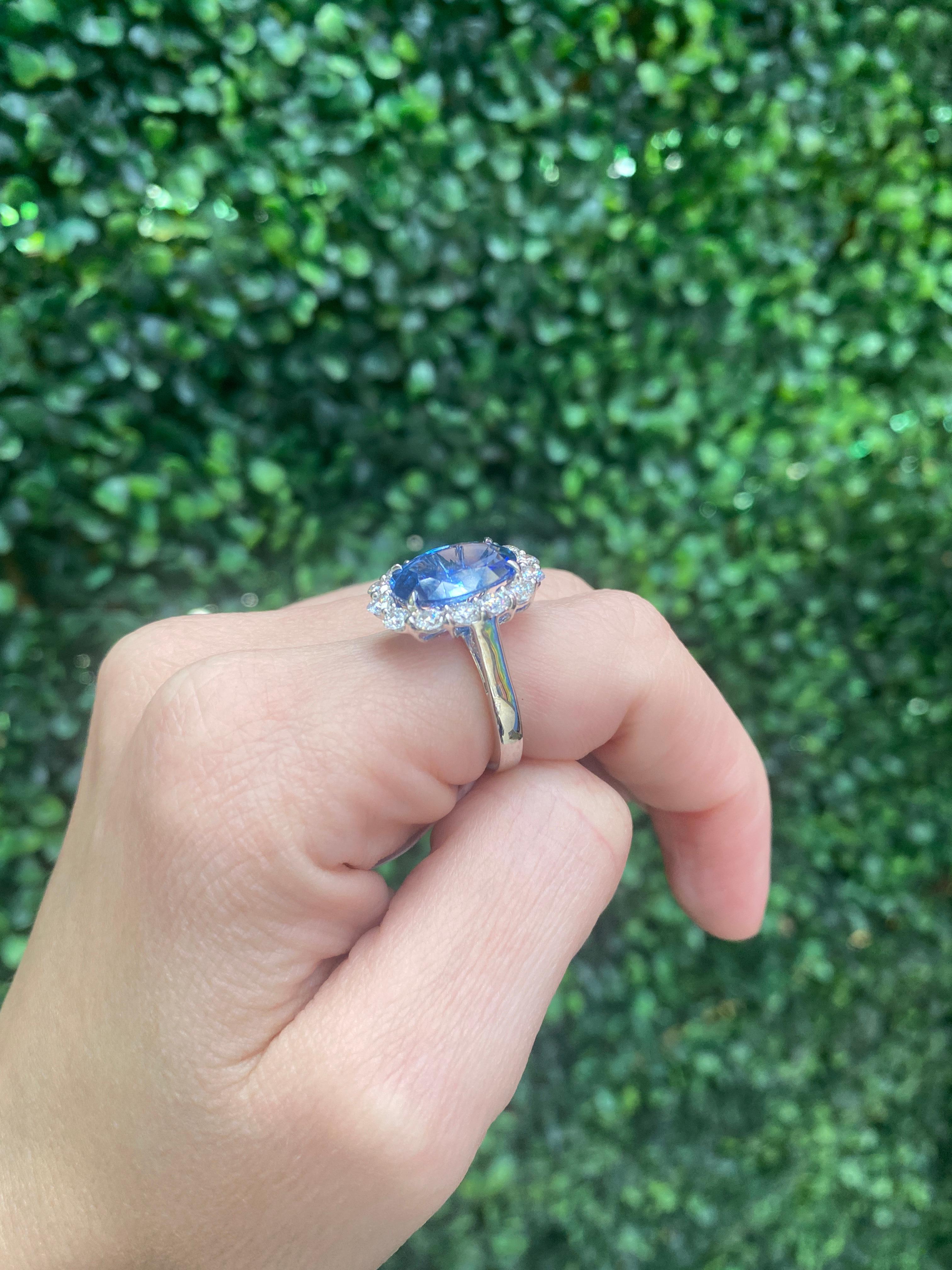 6.05 Carat Oval Cut Ceylon Sapphire with 1.40ctw Diamond Halo Cocktail Ring For Sale 1