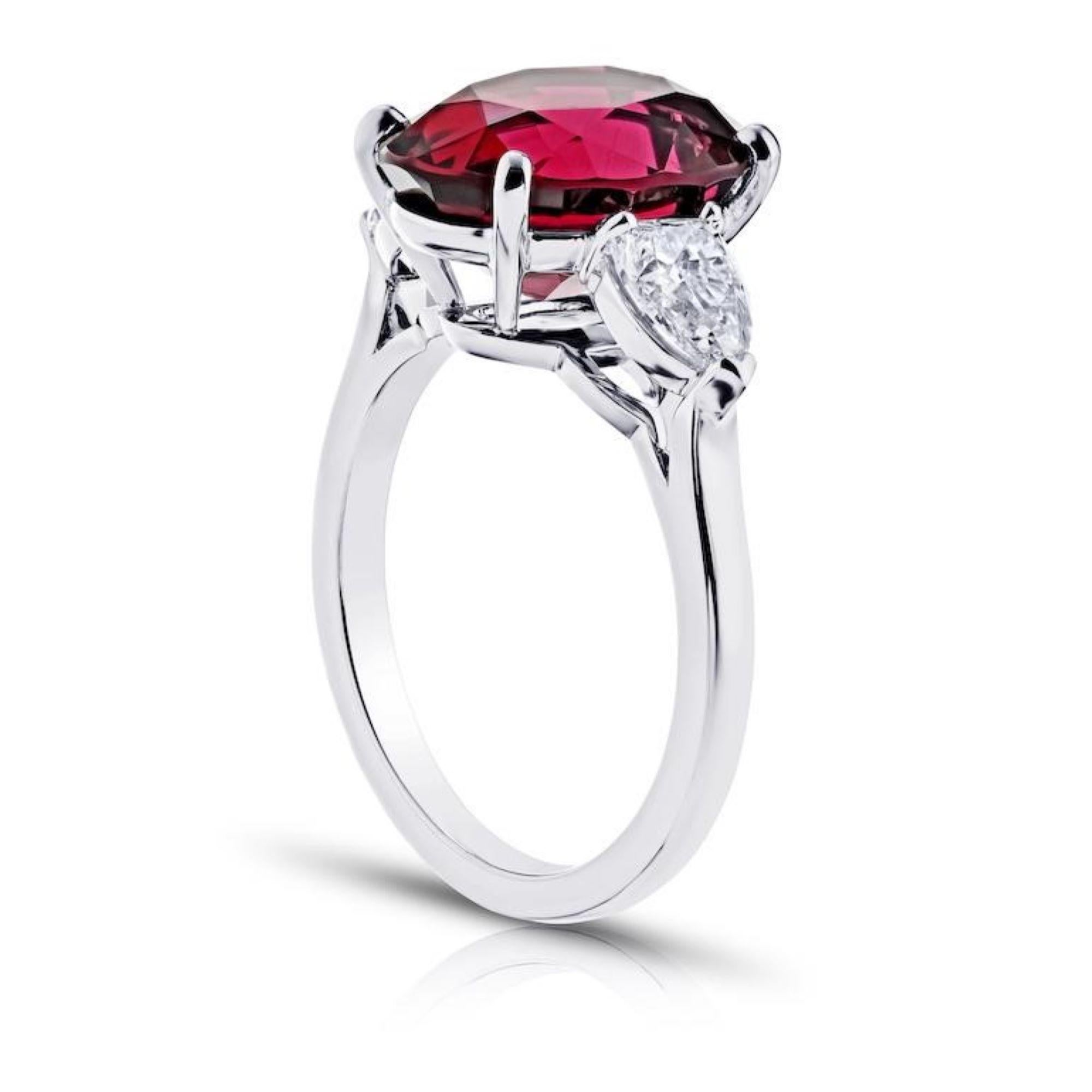 Contemporary 6.05 Carat Oval Red Spinel and Diamond Platinum Ring For Sale