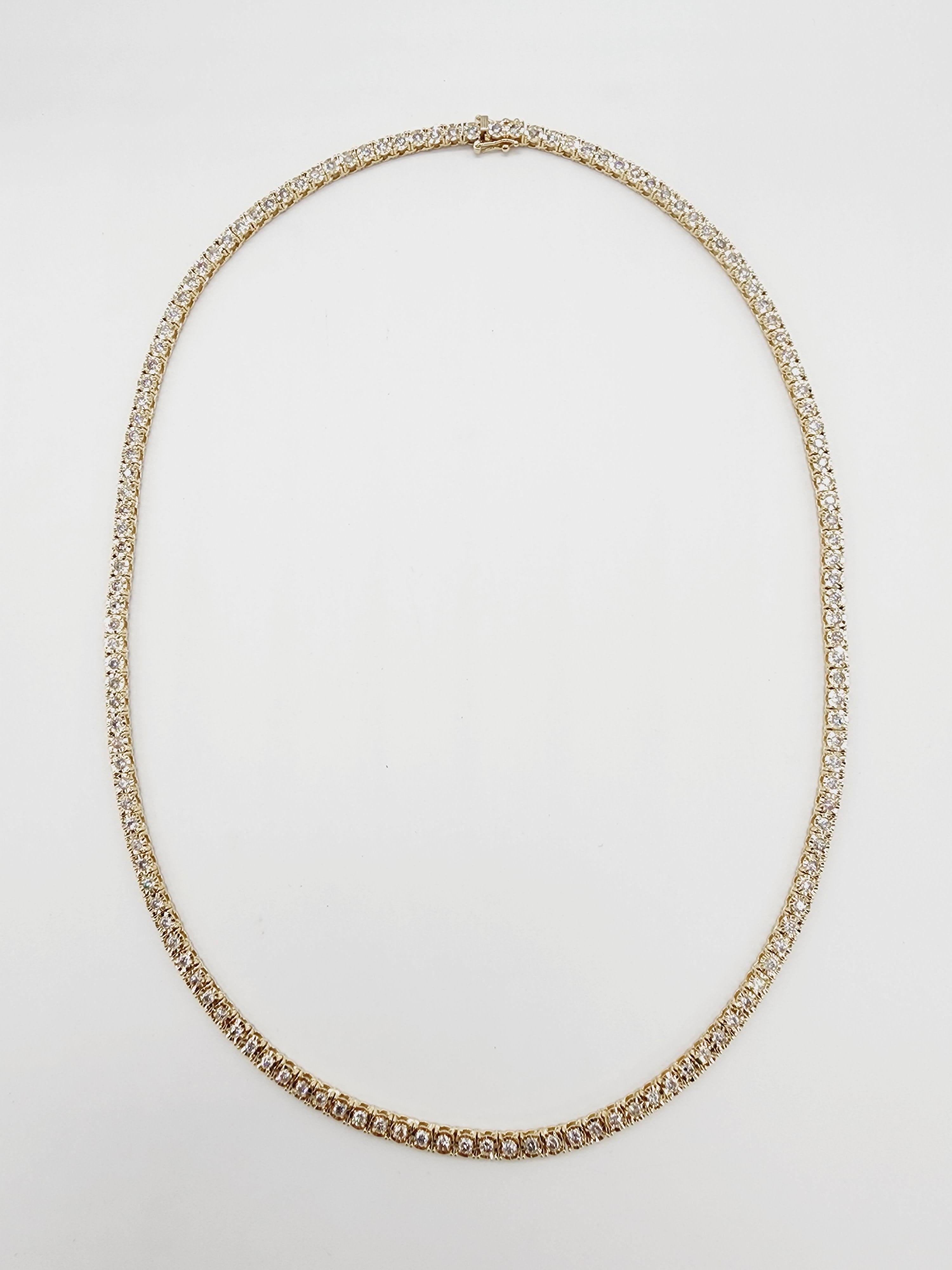Halskette mit Illusion aus 14 Karat Gelbgold mit 6,05 Karat rundem Diamanten im Brillantschliff im Zustand „Neu“ in Great Neck, NY