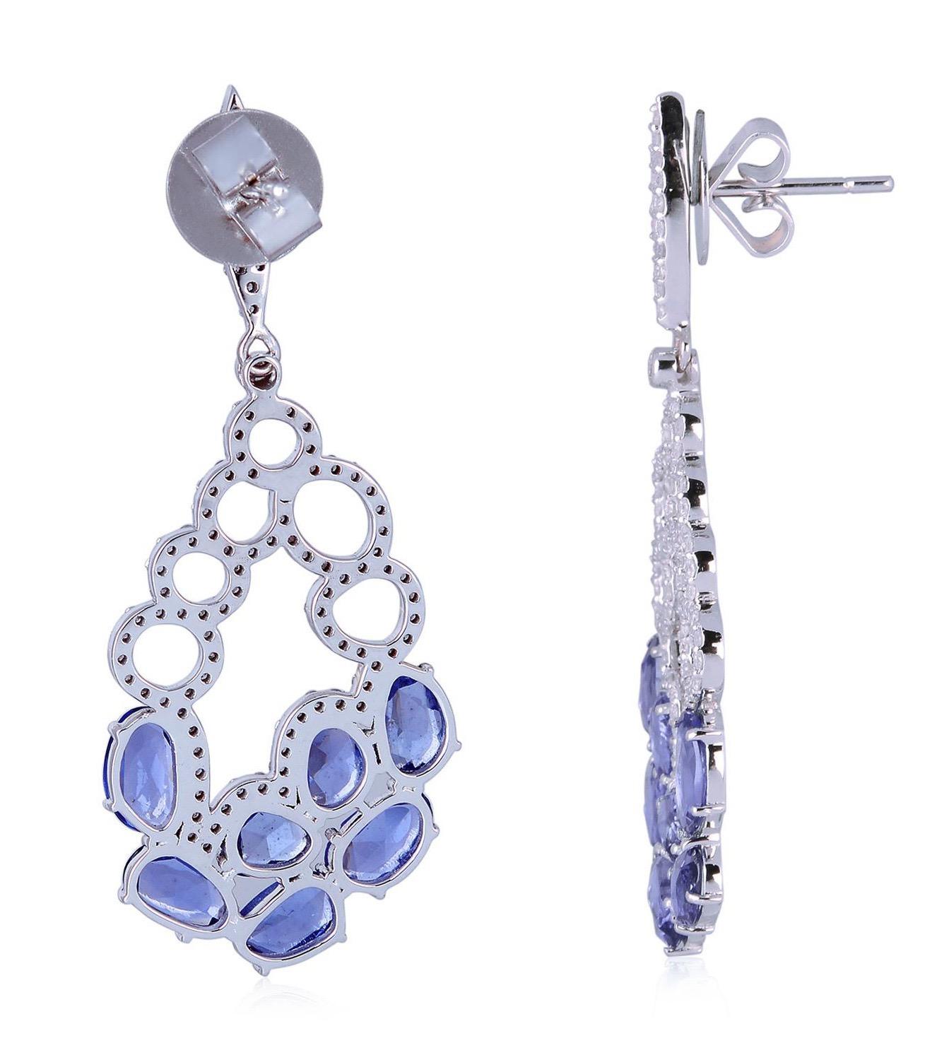 Contemporary 6.05 Carat Sapphire Diamond 18 Karat Gold Earrings For Sale