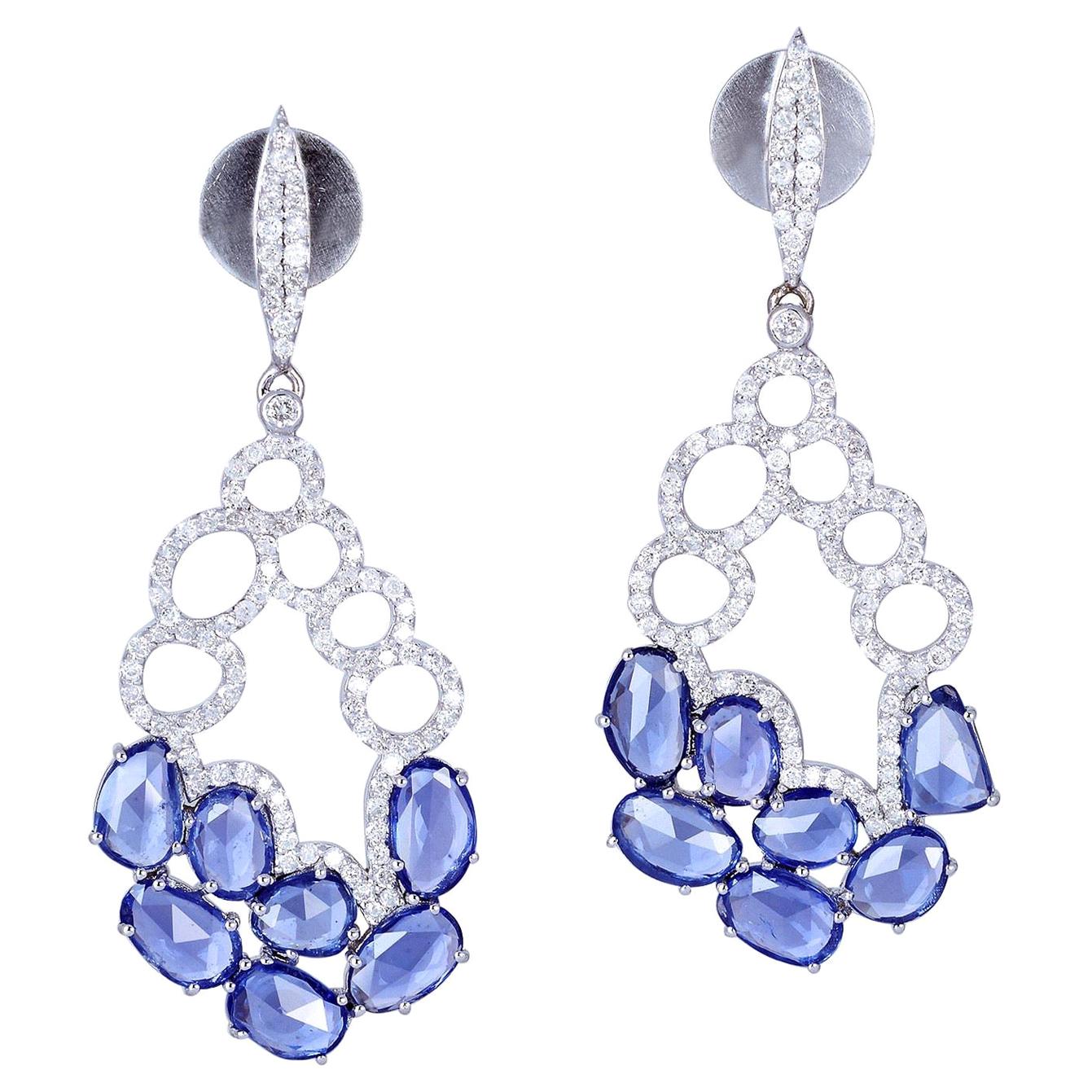 Boucles d'oreilles en or 18 carats avec saphirs de 6,05 carats et diamants