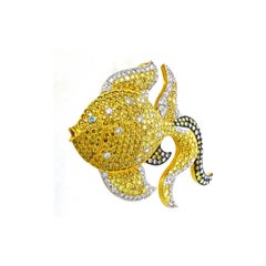 6.05 carats of diamonds Brooch inspired from fish