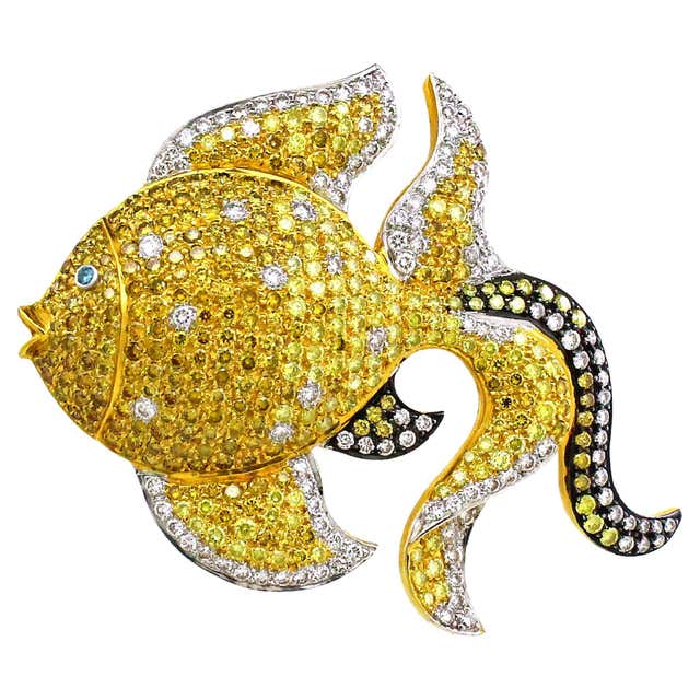 Dimond Shape Fish Line Tiffany and Co. Diamond Fish Brooch, 1.30 Carats For Sale at 1stDibs