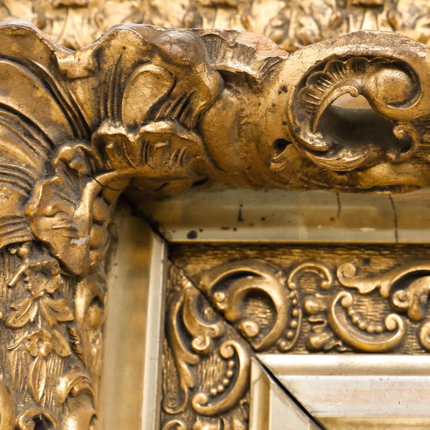 Early 20th Century Giltwood & Gesso Piercework Frame For Sale 1