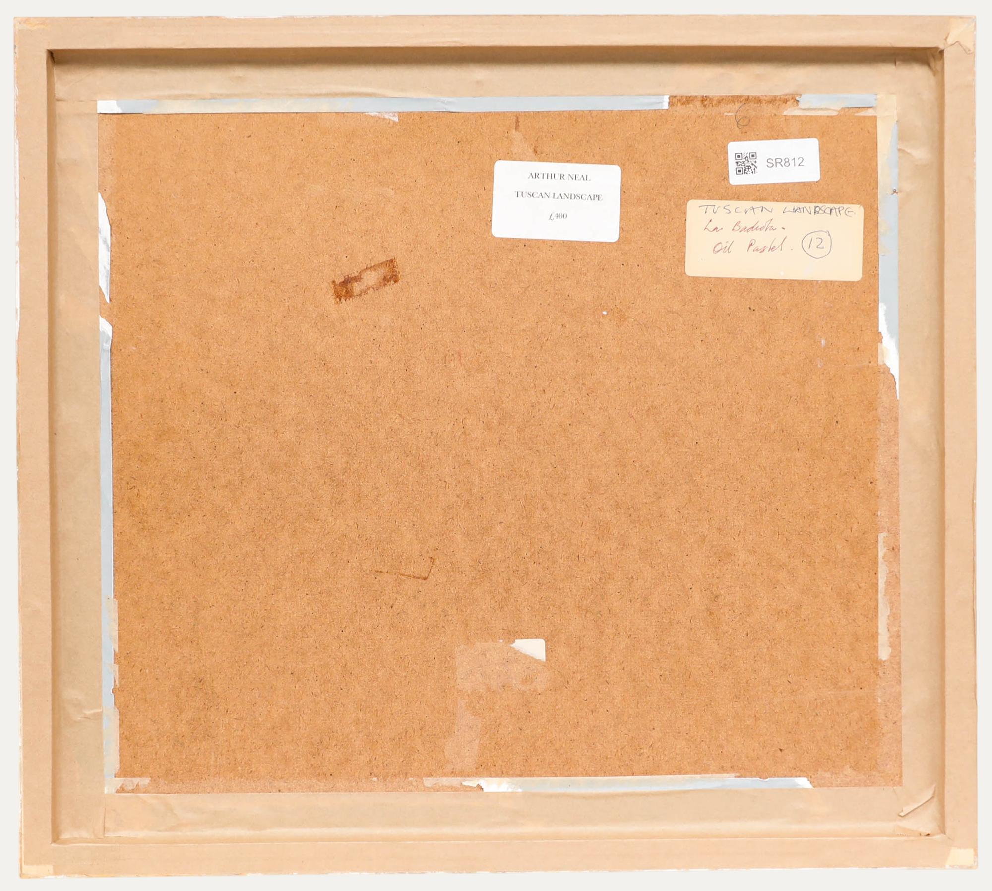 Audacieux et expressif, Neal capture le paysage toscan dans des couleurs vibrantes. Présenté dans un cadre en bois rustique. Sur le papier. 