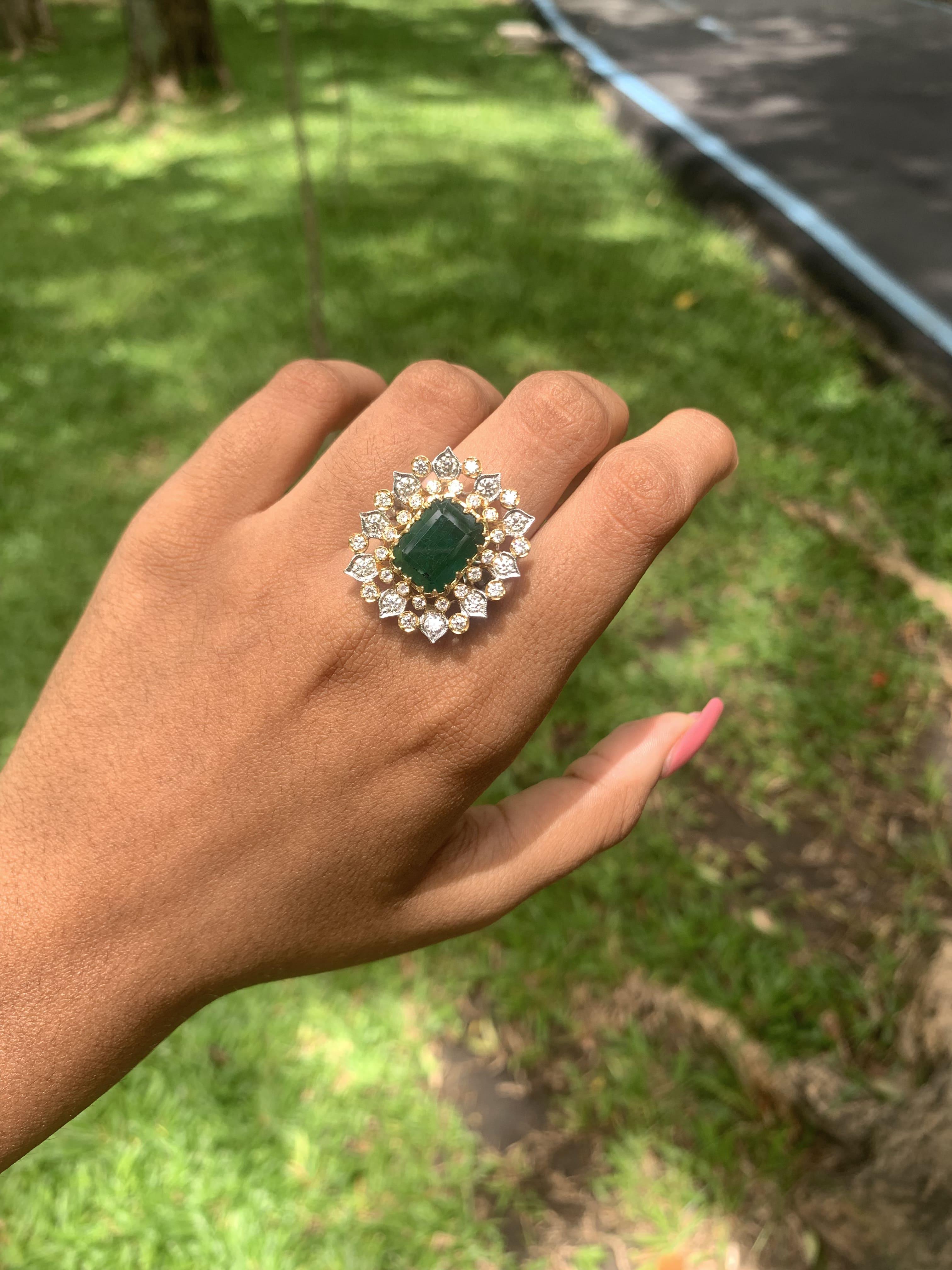 Statement-Ring aus 18 Karat Gold mit 6,07 Karat sambischem Smaragd, 1,51 Karat Diamanten im alten Minenschliff 4