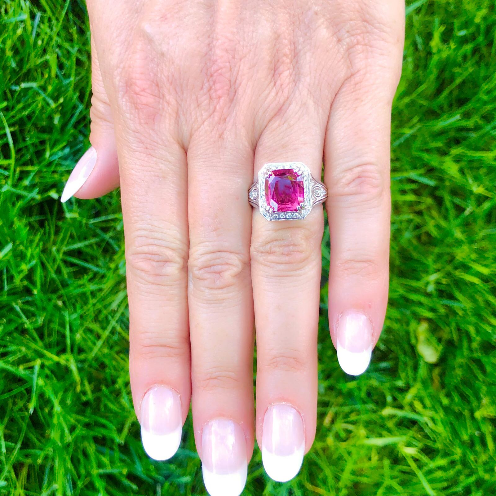6.07 Carat Natural Pink Sapphire Ring In Excellent Condition For Sale In San Francisco, CA
