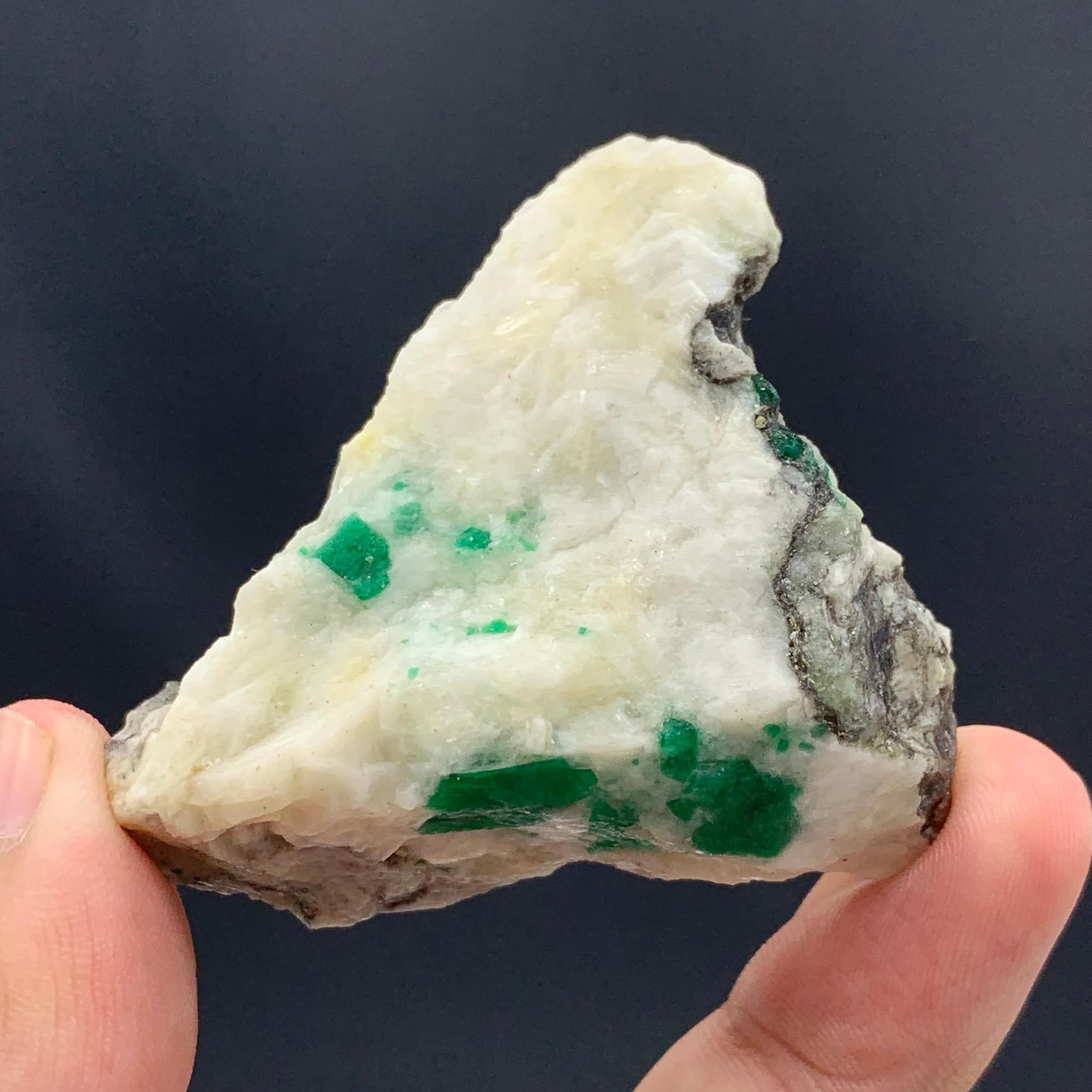 60,78 Gramm Erstaunliches Smaragd-Exemplar aus dem Swat-Tal, Pakistan  im Angebot 2