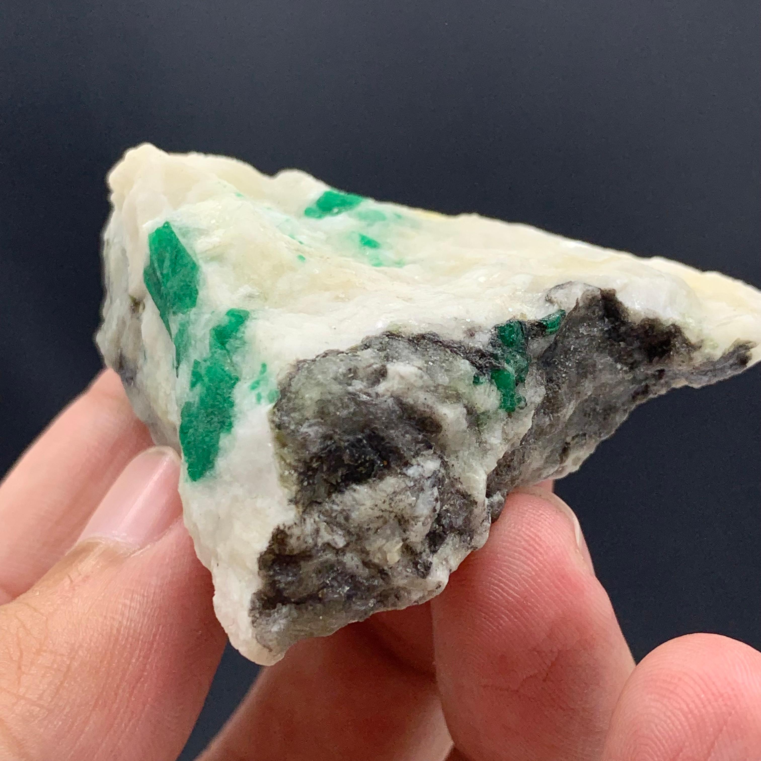 60,78 Gramm Erstaunliches Smaragd-Exemplar aus dem Swat-Tal, Pakistan  im Angebot 4