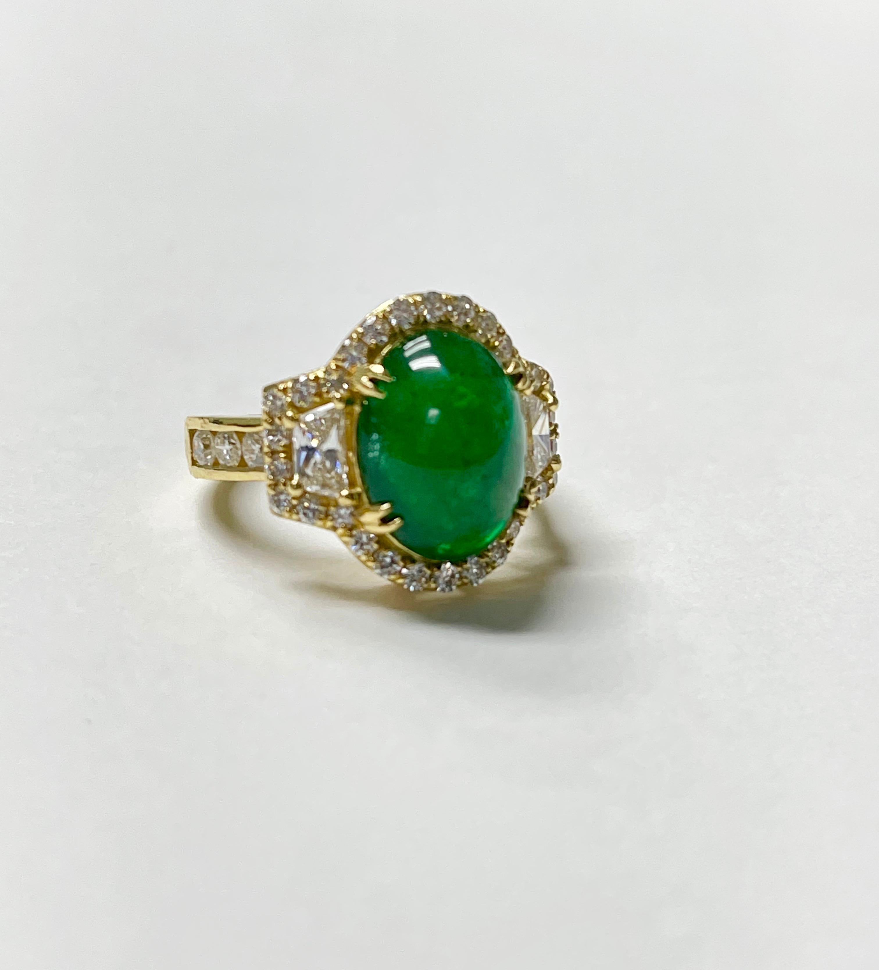 6.08 Carat Oval Emerald Cabochon Engagement Ring in 18K Yellow Gold For Sale 1