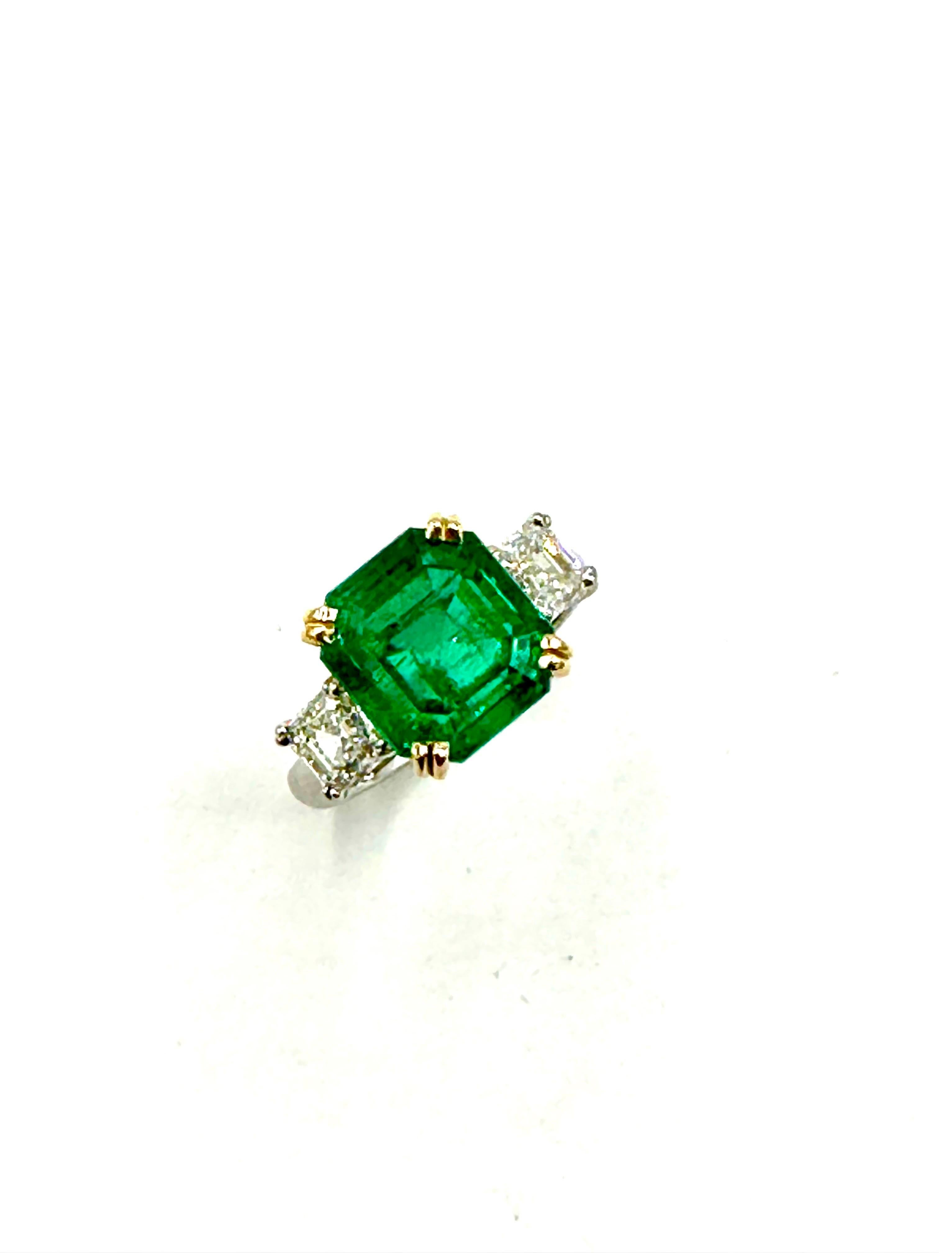 Modern 6.08 Carat Traditional Colombian Emerald Cut Emerald and Ascher Diamond Ring For Sale