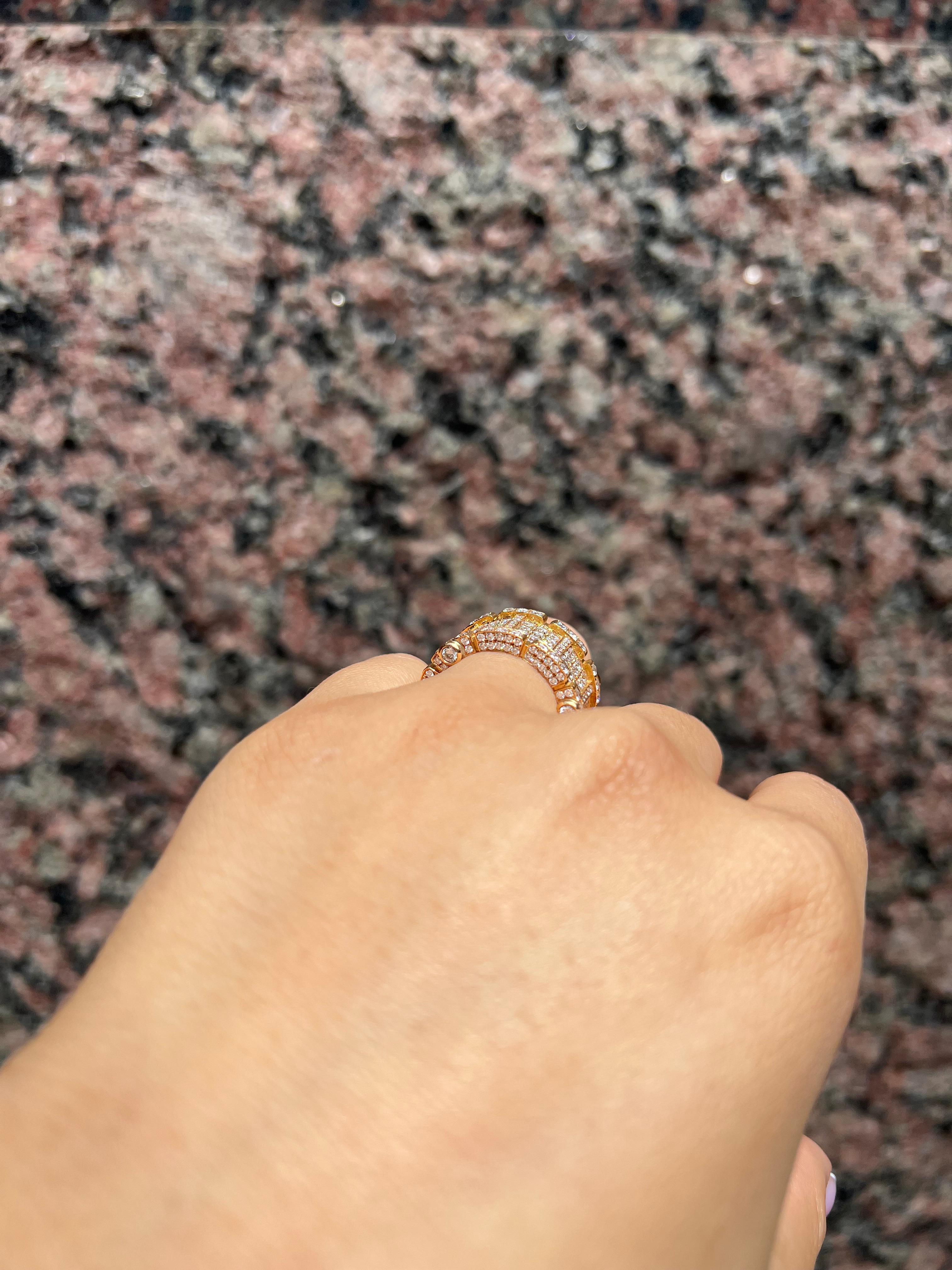 6.08  CT Round Diamonds 18KR Gold setting Ring Band For Sale 1