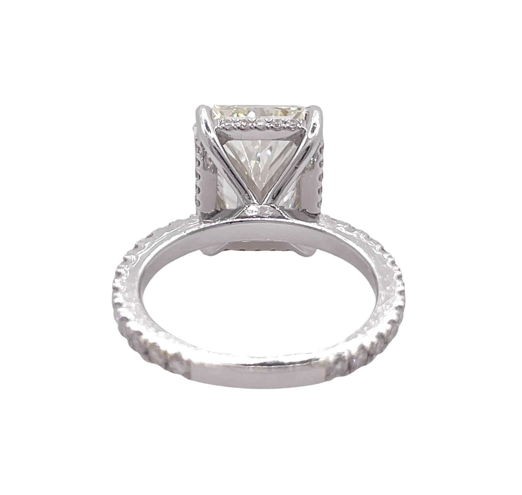 Women's 6.08 Carat Radiant Cut Diamond 18k White Gold Solitaire Engagement Wedding Ring